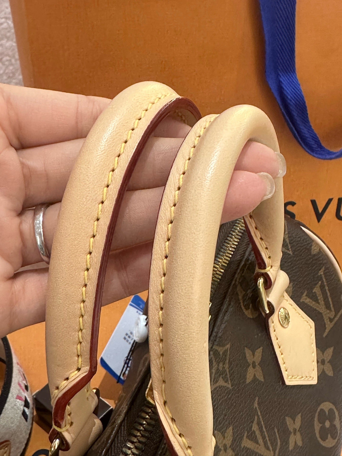 Louis Vuitton - Speedy Bandouliere 20 - Monogram coated canvas with natural Vachetta leather trim - Brown - (mini)