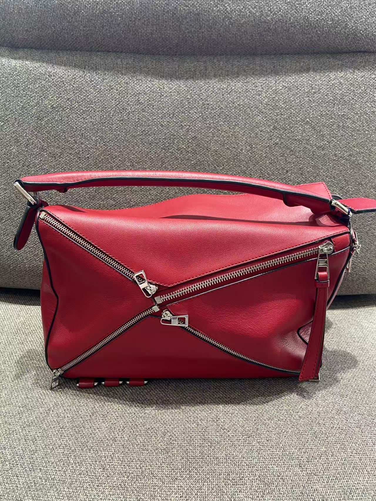 Loewe - Puzzle Bag - Classic calfskin leather - Red - (Medium)