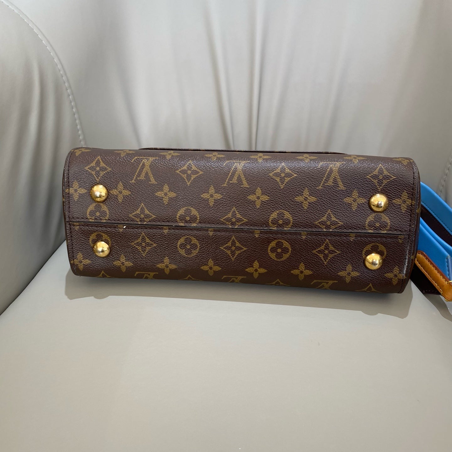 Louis Vuitton - Cluny MM - Monogram coated canvas with Vachetta leather trim - Brown - (Medium)