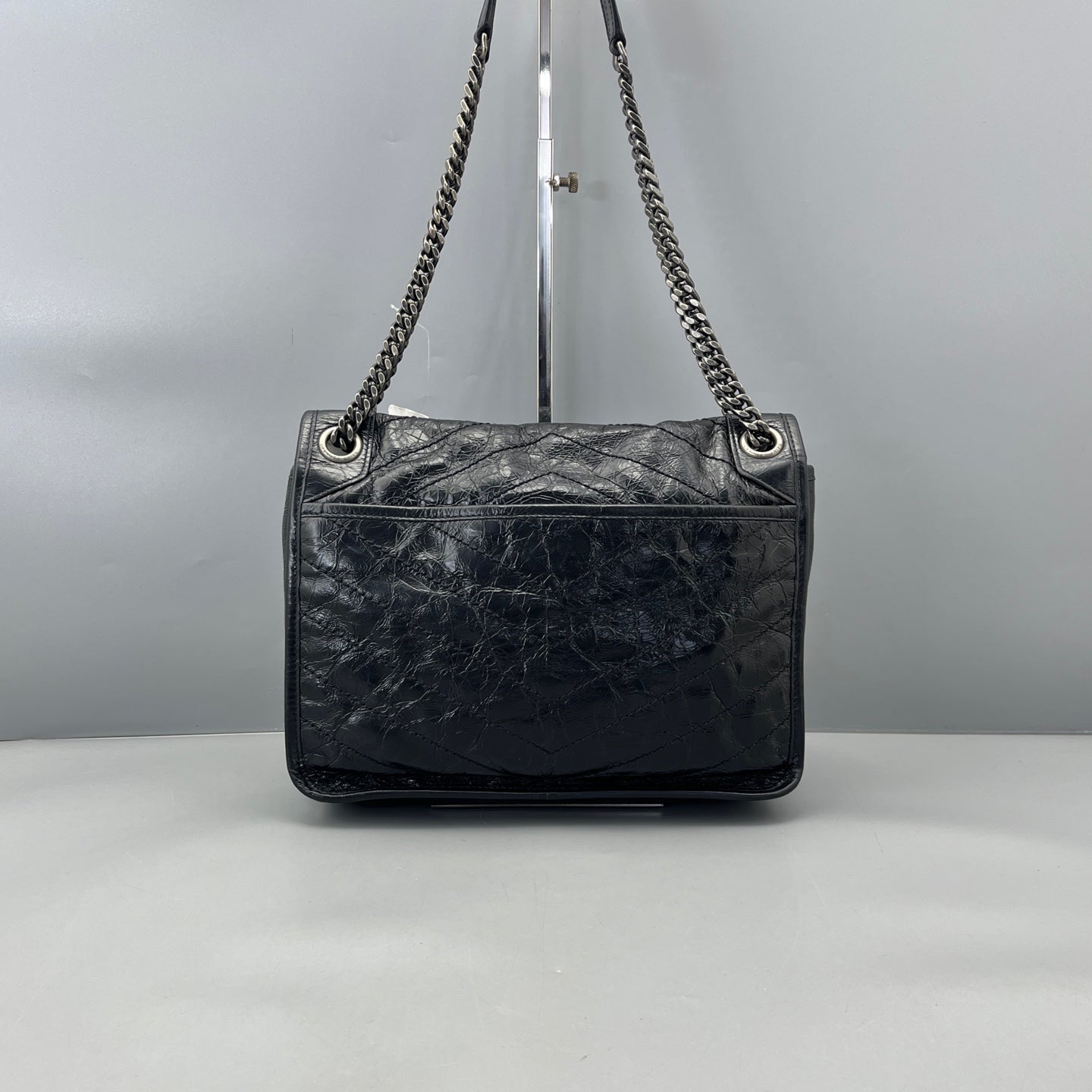 Saint Laurent - Niki Medium - Crinkled leather - Black - (Medium)