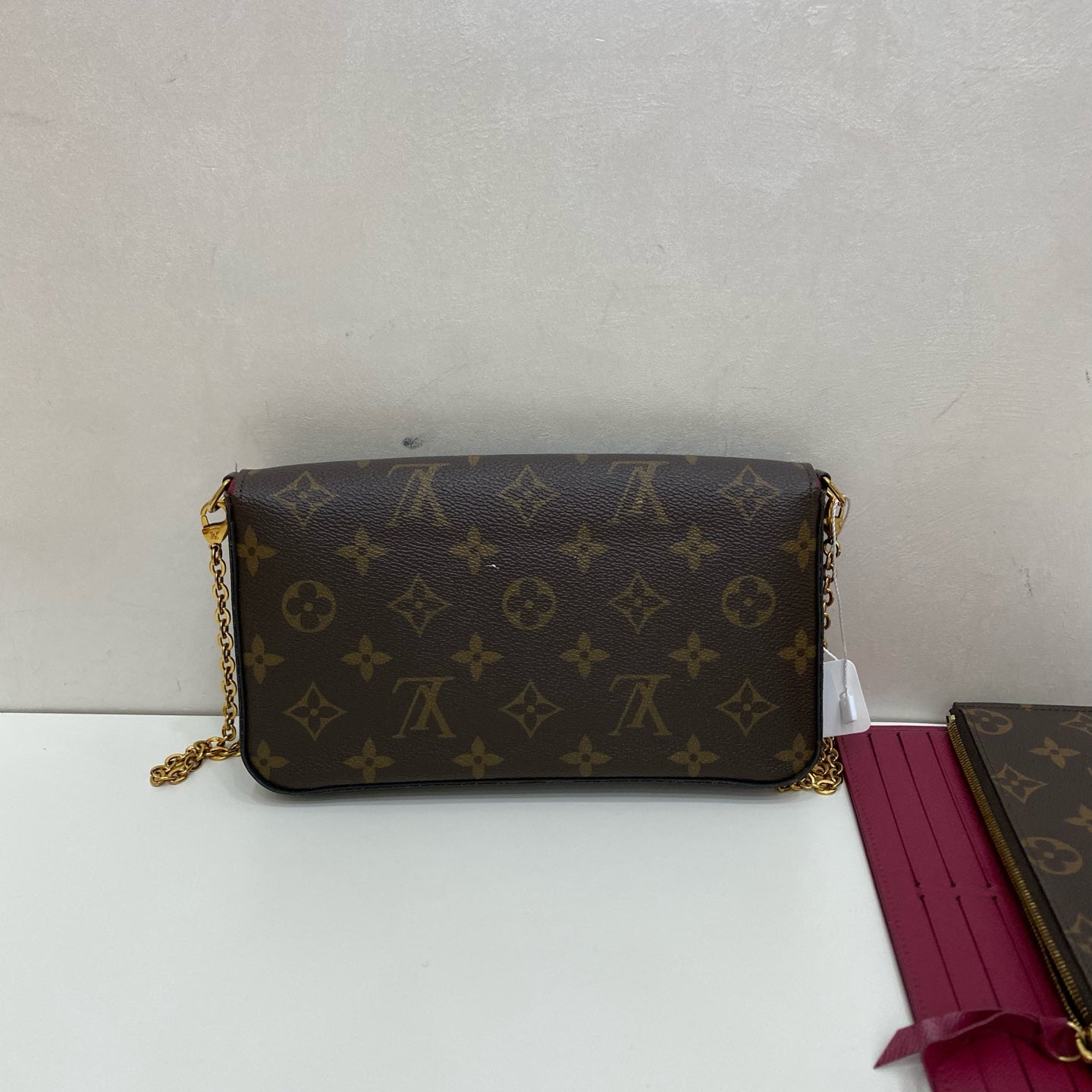 Louis Vuitton - Pochette Félicie - Monogram coated canvas with leather trim and textile lining - Brown - (Mini)