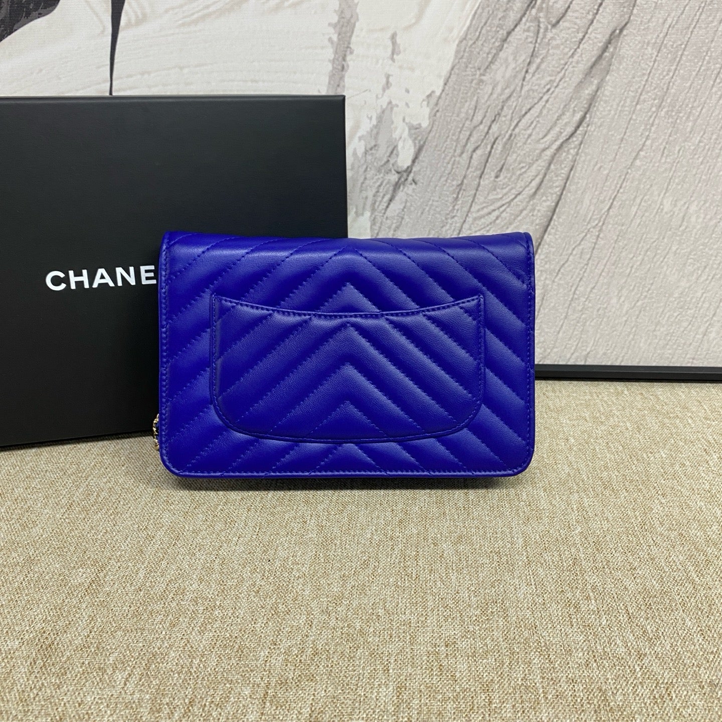 Chanel - V-Stitch Wallet on Chain (WOC) - Lambskin leather - Blue - (Mini)