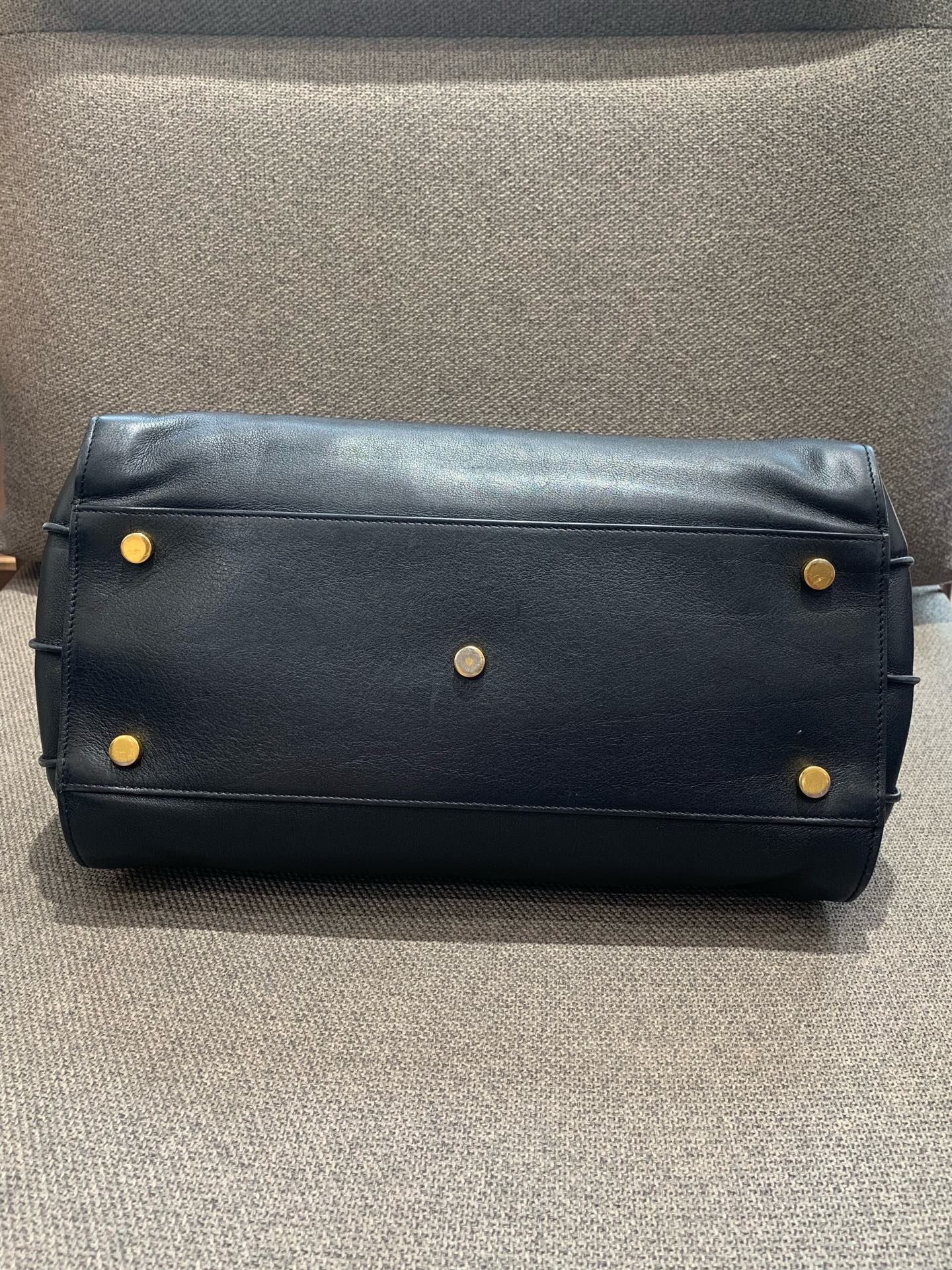 Saint Laurent - Sac de Jour - Leather - Black - (medium)