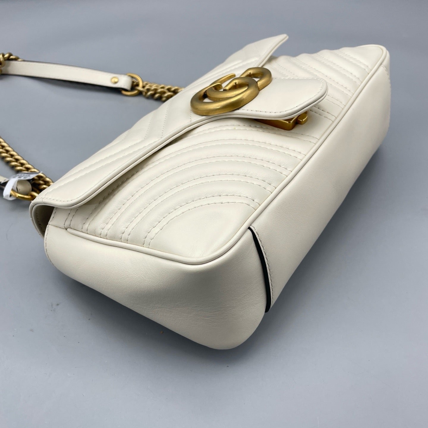 Gucci - Marmont 26 (GG Marmont Matelassé Small Shoulder Bag) - Leather - White with Gold-Tone Hardware - (small)