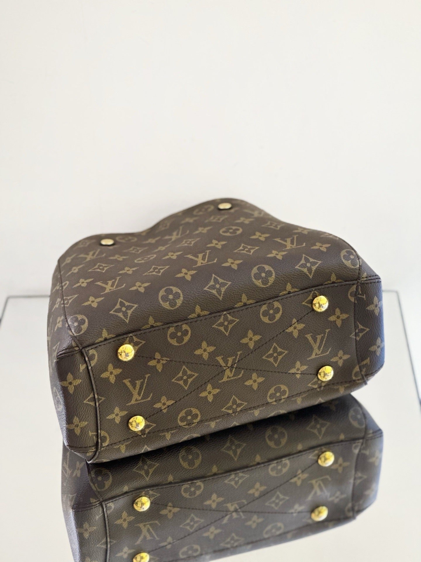 Louis Vuitton - Montaigne MM - Monogram canvas, Vachetta leather trim - Brown - (Medium)