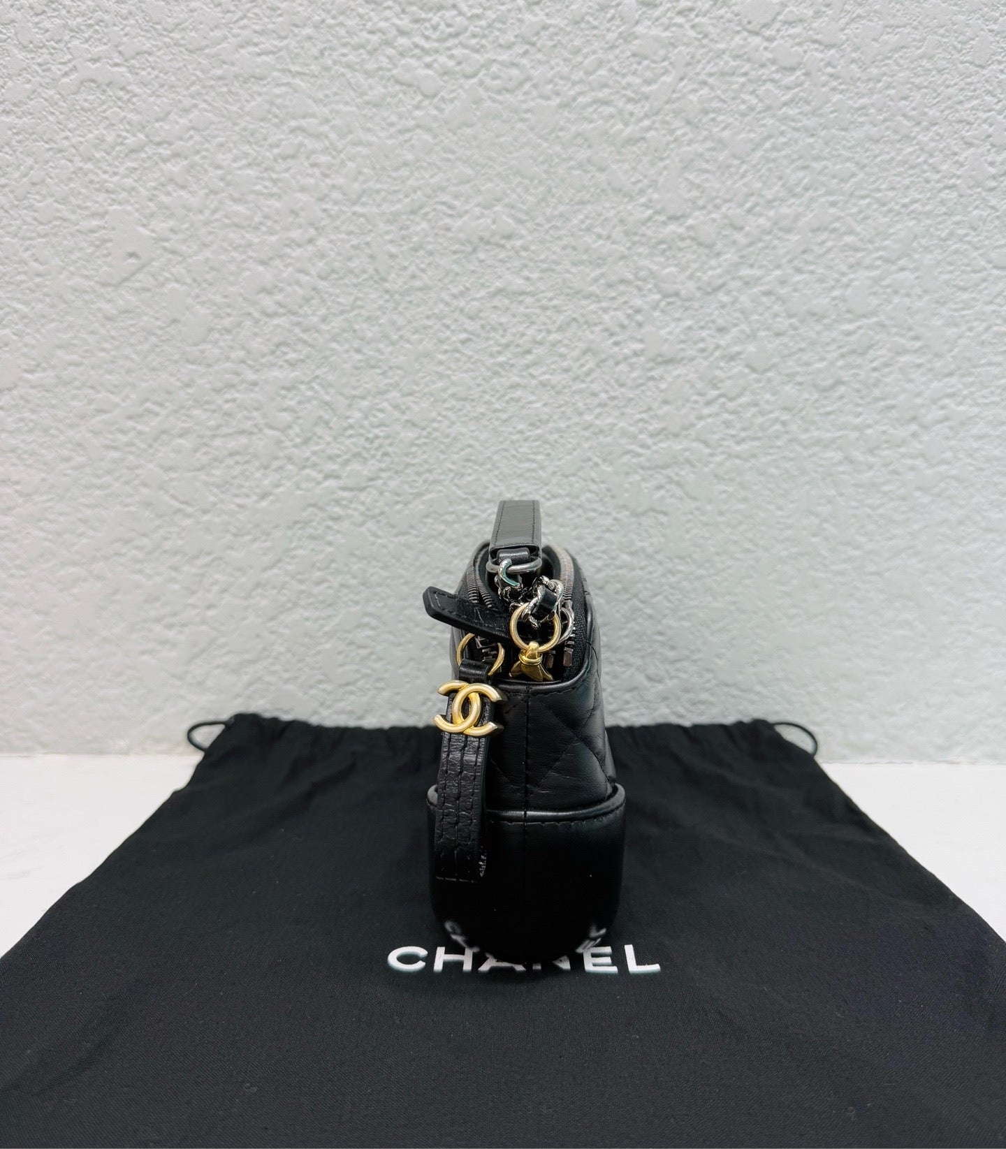 Chanel - Gabrielle Hobo Pouch Mini - Calfskin leather - Black with mixed-tone hardware - (mini)
