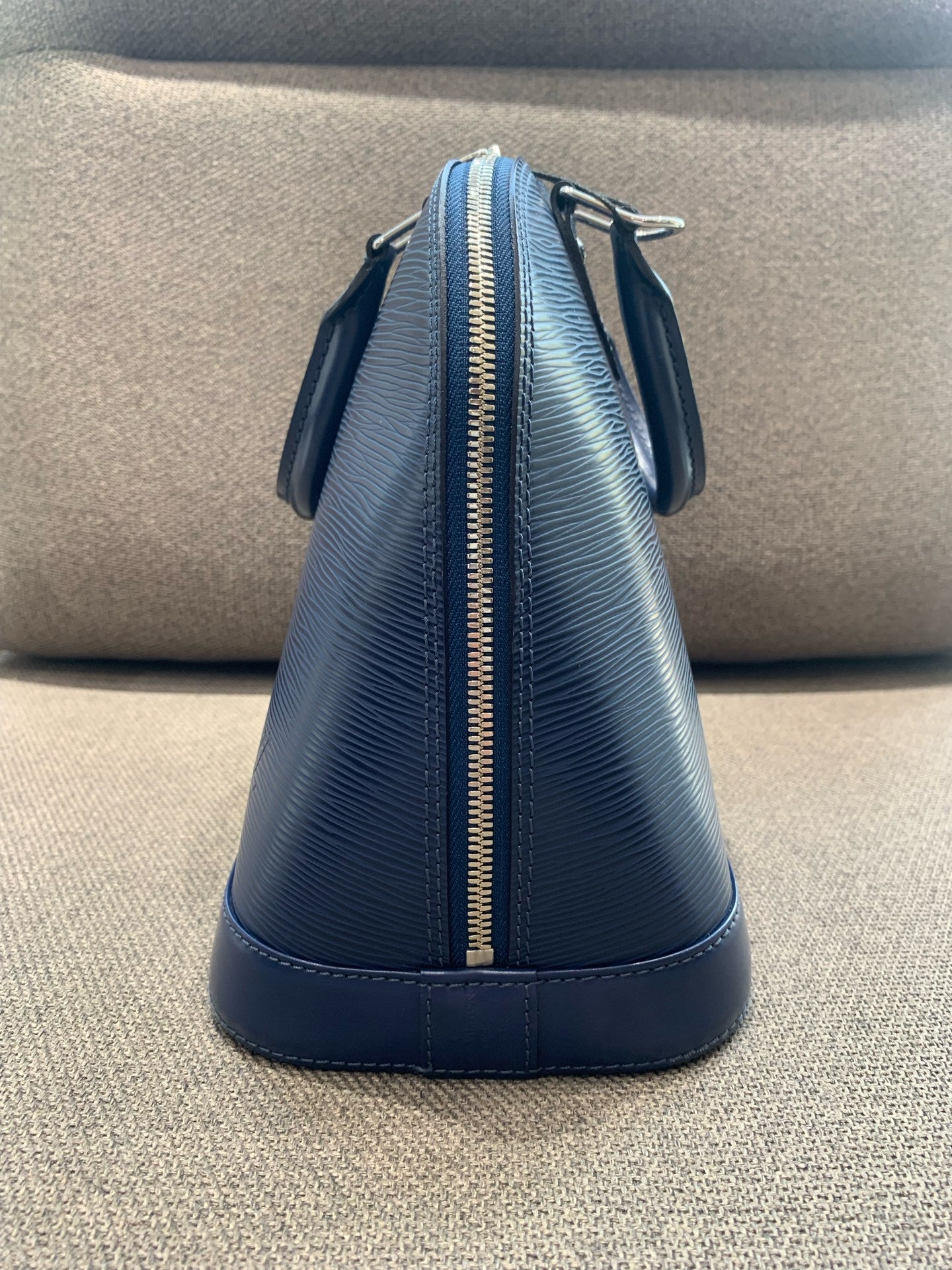 Louis Vuitton - Alma PM - Epi leather - Blue - (medium)