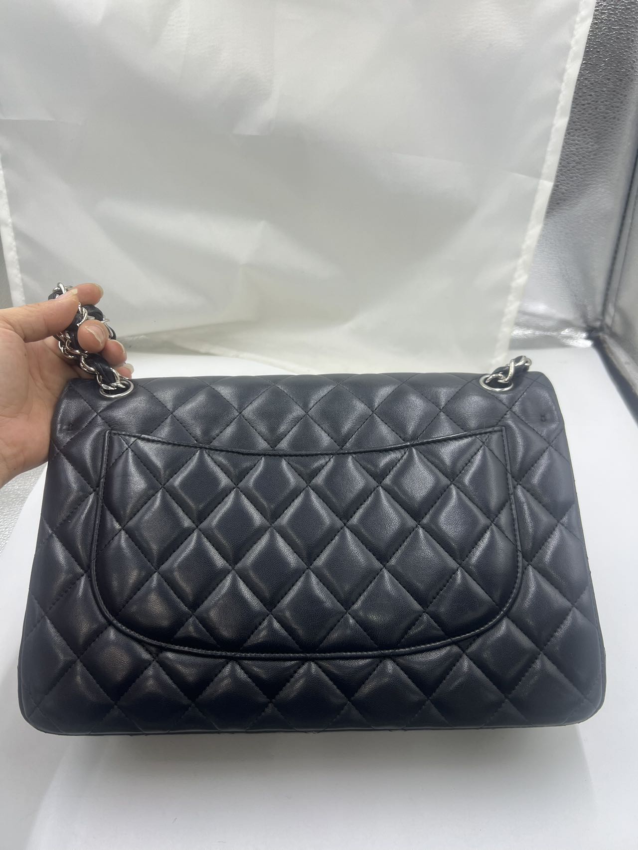Chanel - Classic Flap - Lambskin leather - Black - (Medium)