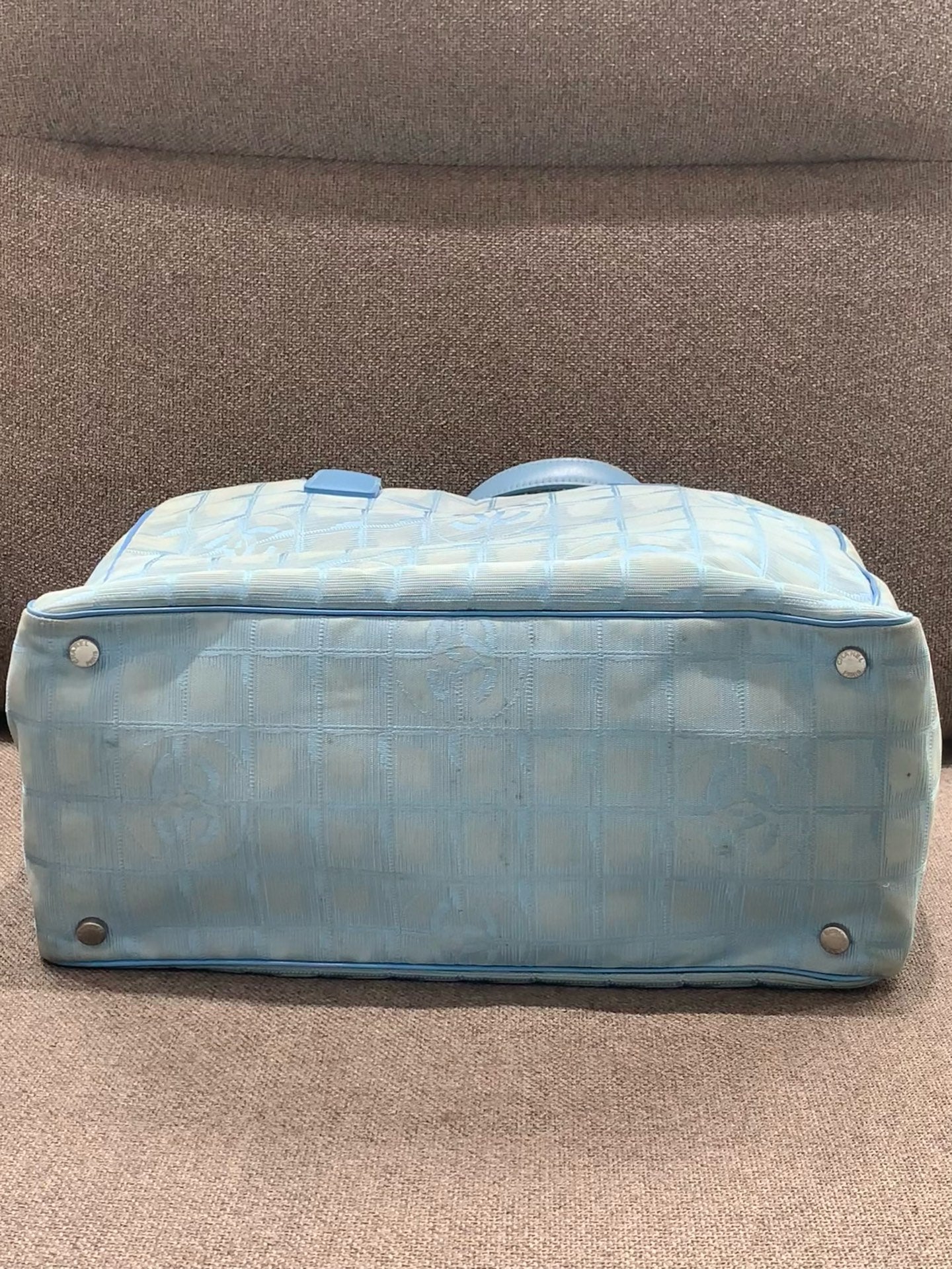 Chanel - New Travel Line Tote - Cloth with leather handles - Blue - (medium)