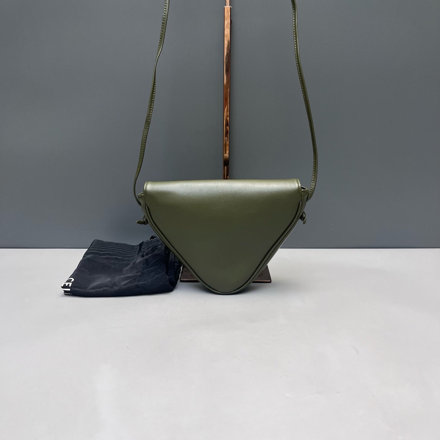 Celine - Triangle Bag - Cowhide leather - Green - (mini)
