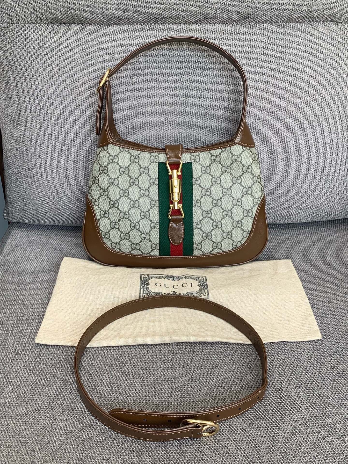 Gucci - Jackie Shoulder Bag - GG Supreme canvas and Leather - Beige - (Medium)