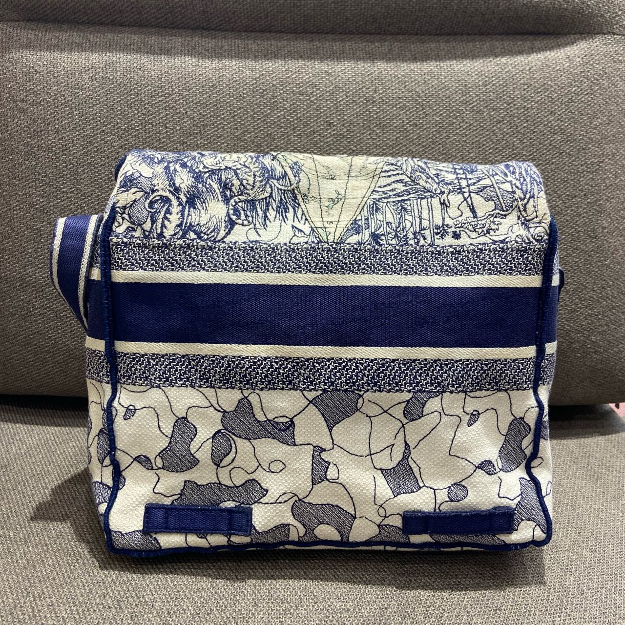 Dior - Camp World Map Limited Edition Messenger Bag - Embroidered canvas - Multicolour - (Medium)