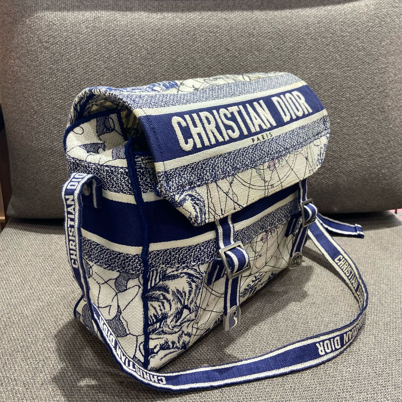 Dior - Camp World Map Limited Edition Messenger Bag - Embroidered canvas - Multicolour - (Medium)