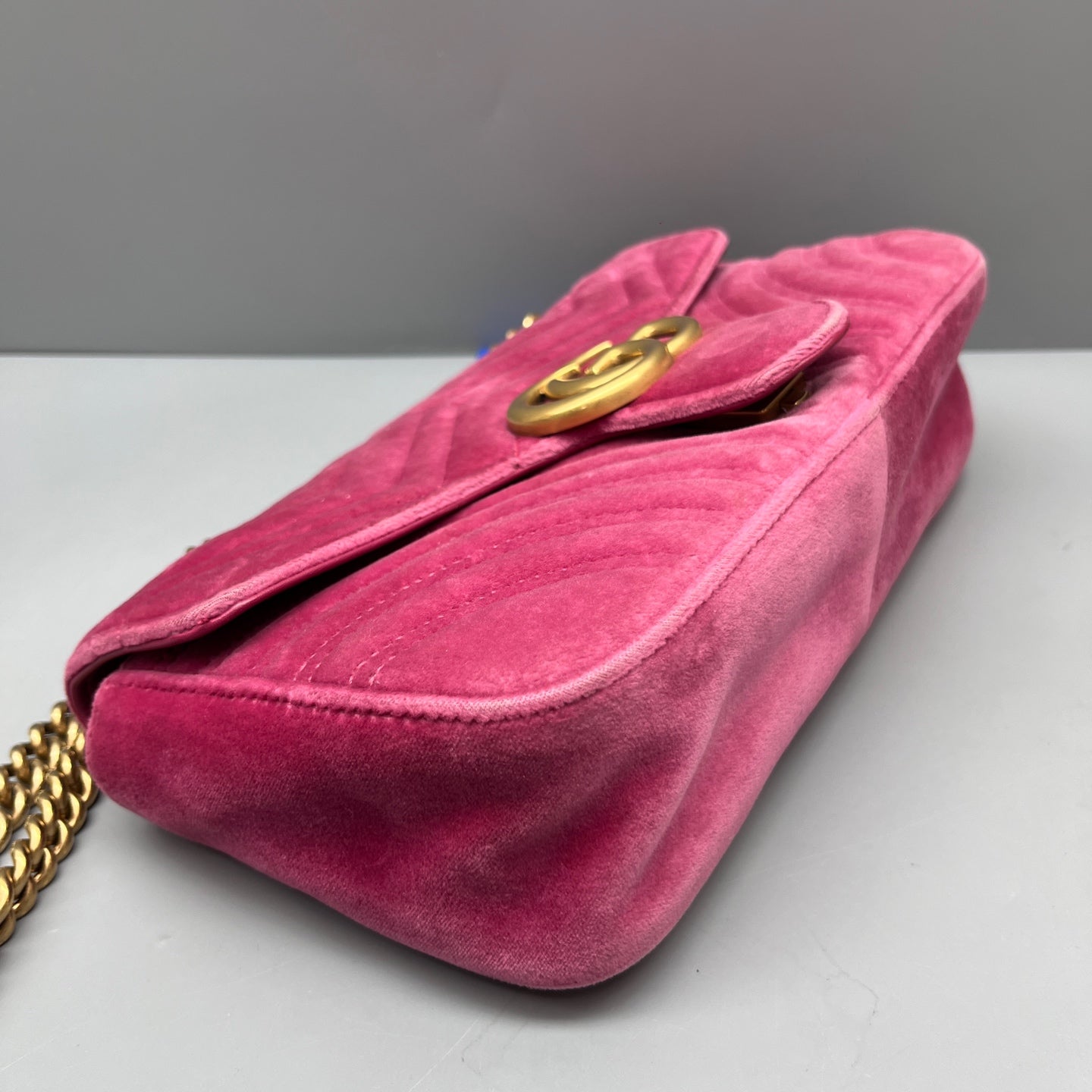 Gucci - GG Marmont Matelassé Medium Shoulder Bag - Velvet - Pink - (medium)
