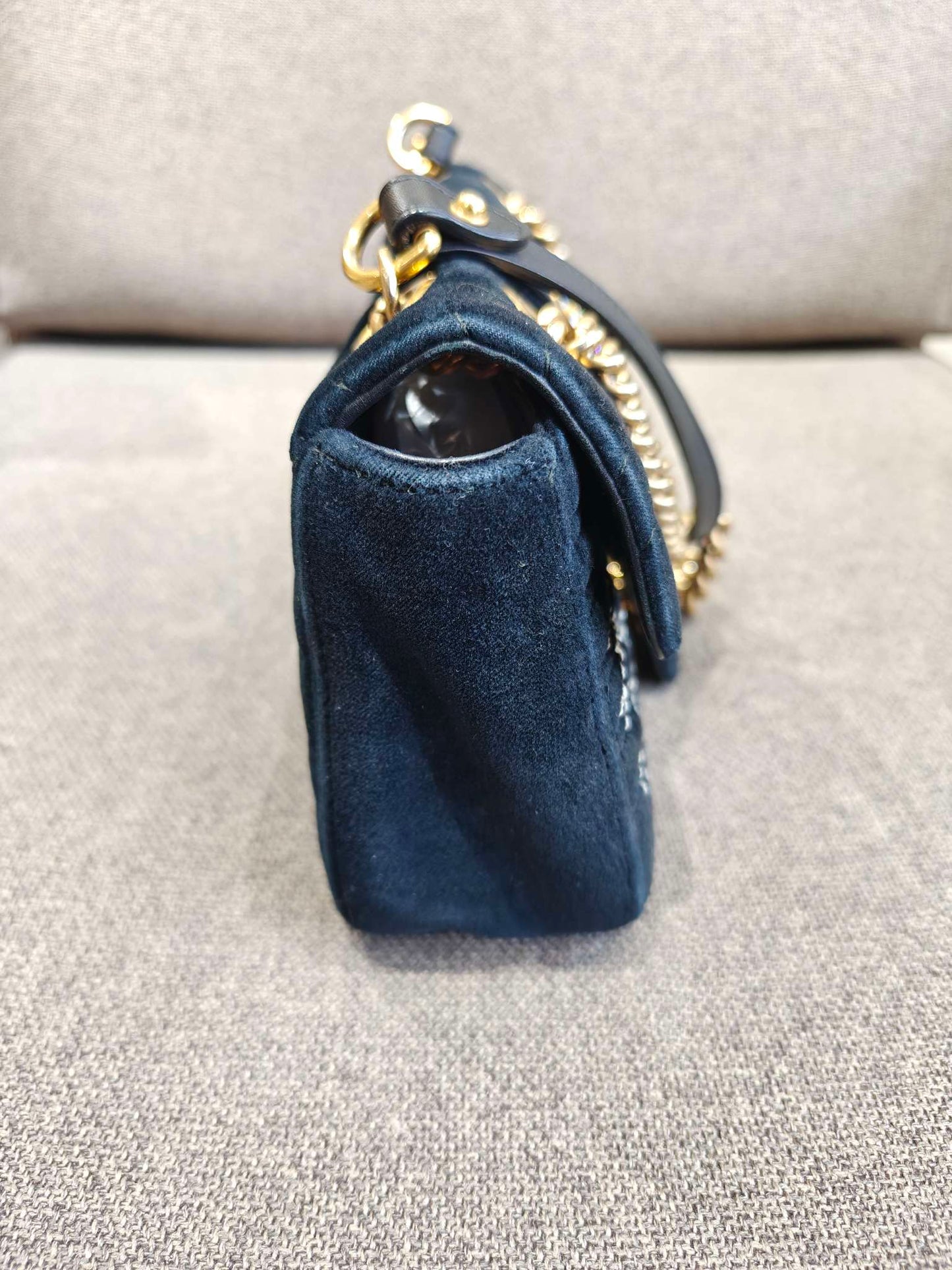 Gucci - GG Marmont 26 Rhinestone Velvet Shoulder/Crossbody Bag - Velvet - Black - (Medium)