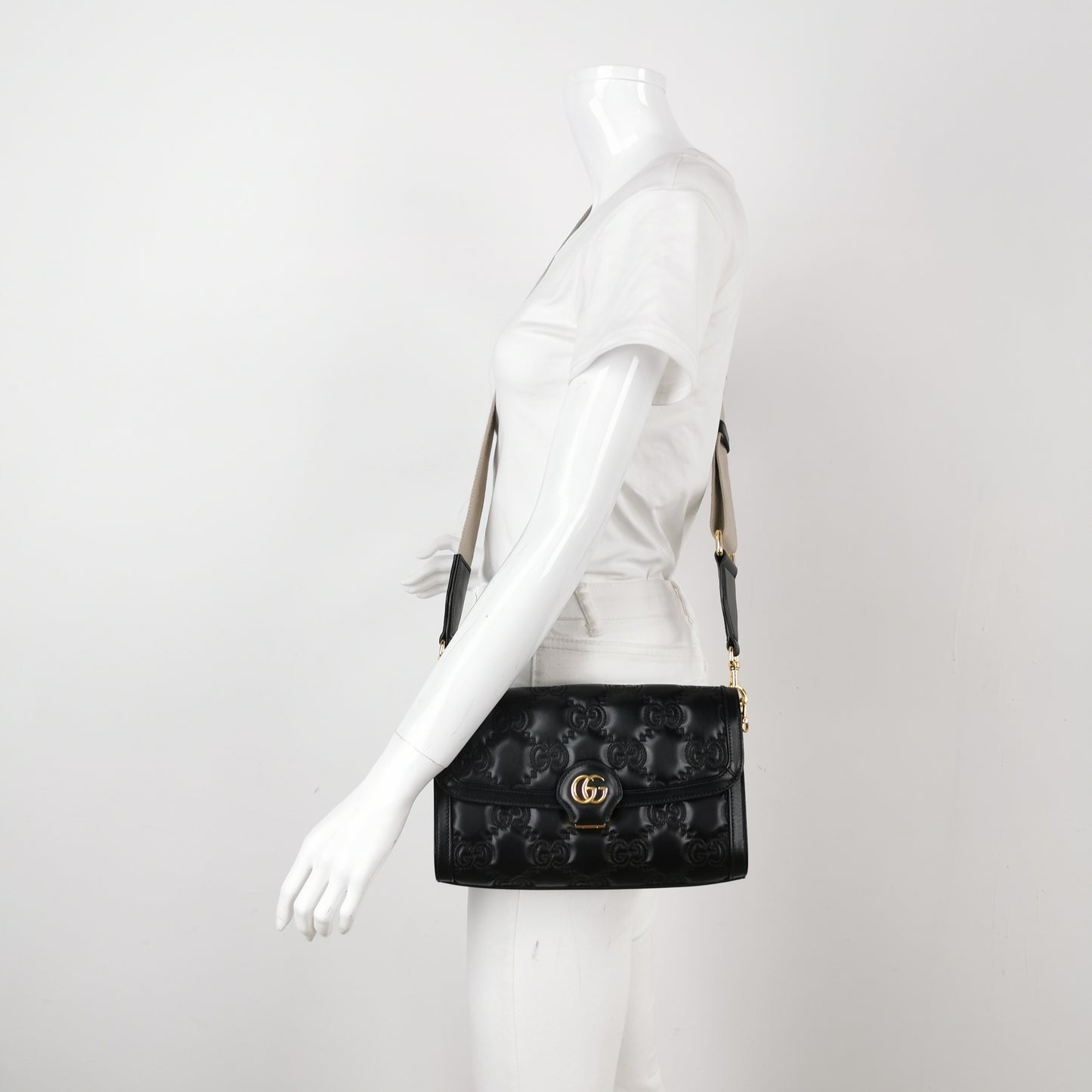 Gucci - GG Matelassé Small Shoulder Bag - Leather - Black - (Small)