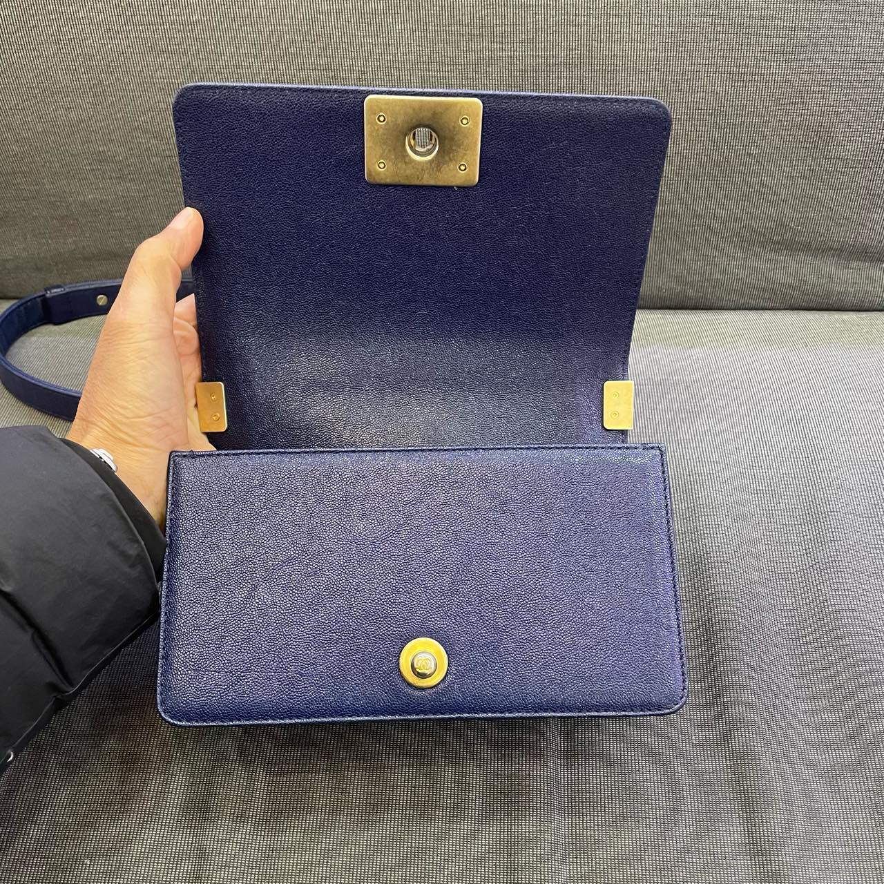 Chanel - Boy Bag Small - Caviar leather - Blue - (small)