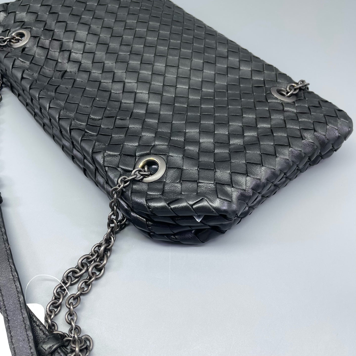 Bottega Veneta - Intrecciato Woven Chain Shoulder Bag - Leather - Black - (small)
