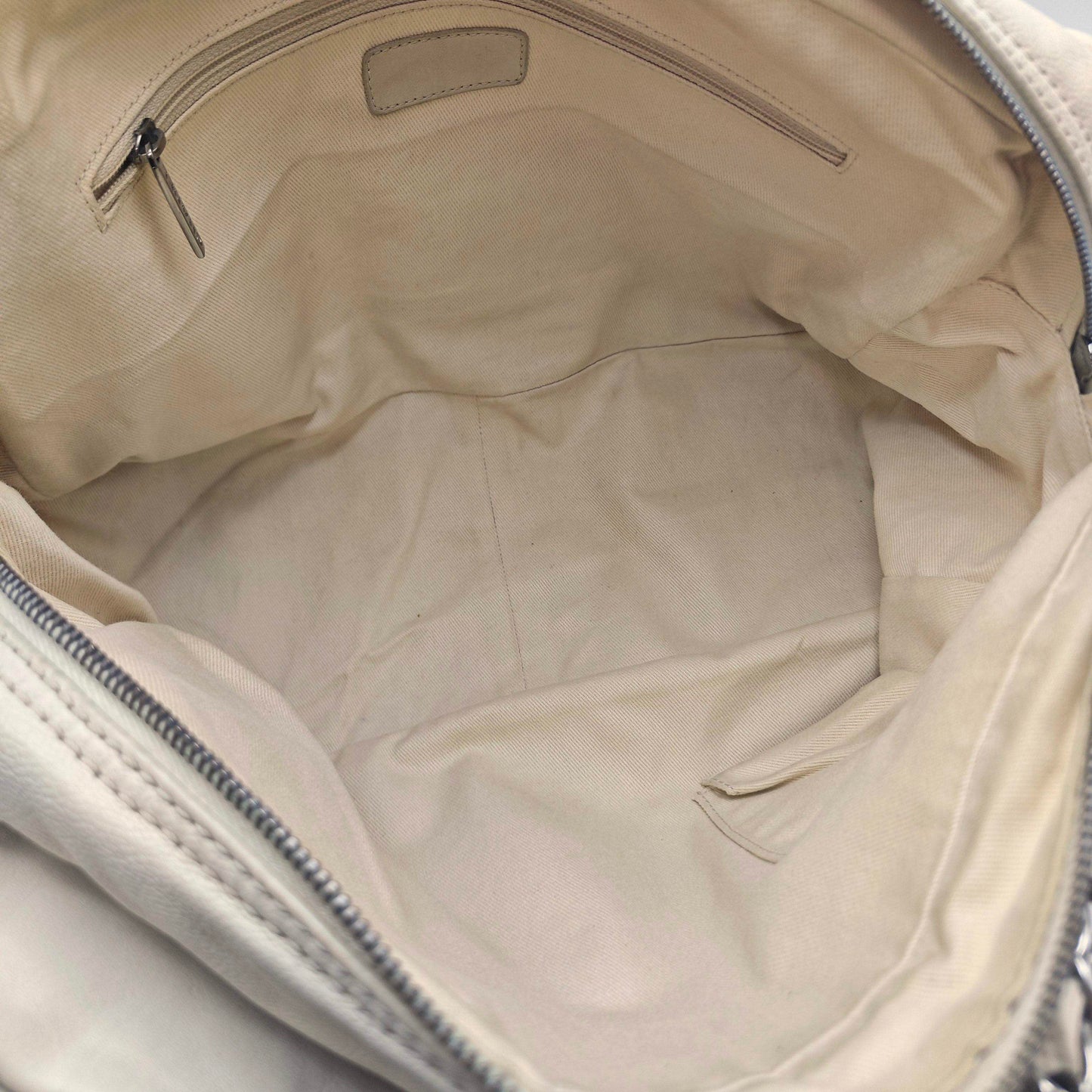 Chanel - Diamond Quilted Shoulder Bag - Leather - Beige with Silver-Tone Hardware - (Medium)
