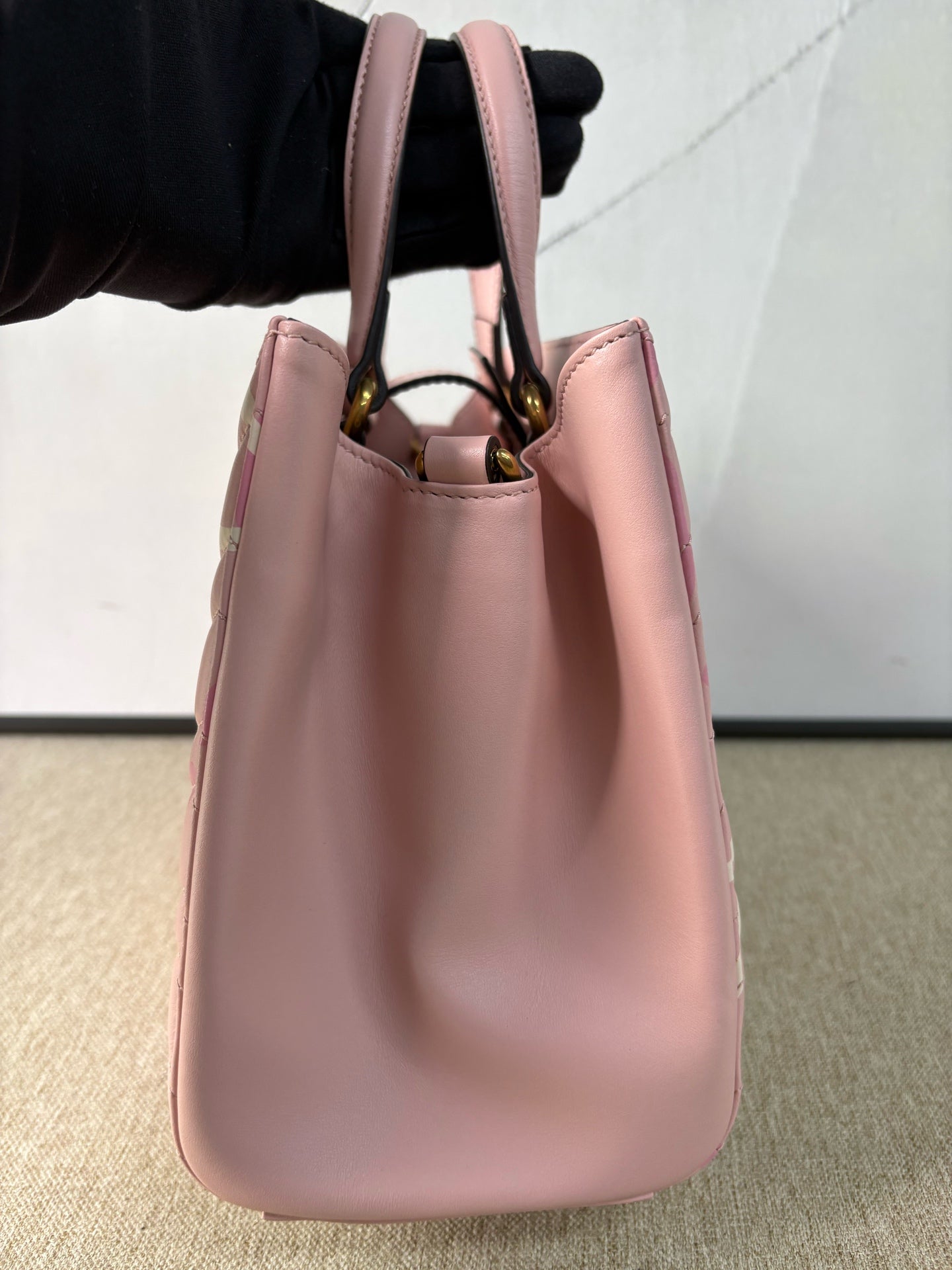 Gucci - GG Marmont Graffiti Top Handle Bag - Leather - Pink - (medium)