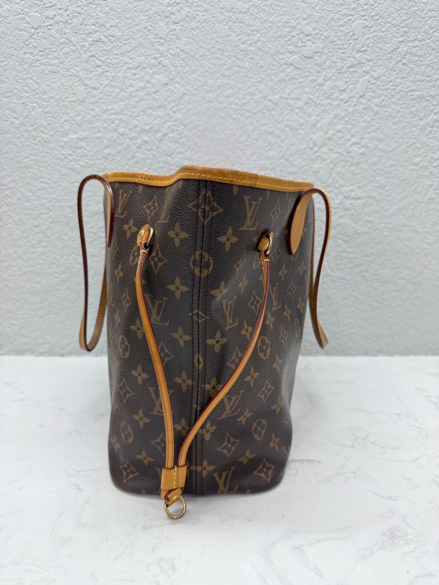 Louis Vuitton - Neverfull MM - Monogram canvas with natural cowhide leather trim - Brown - (Medium)