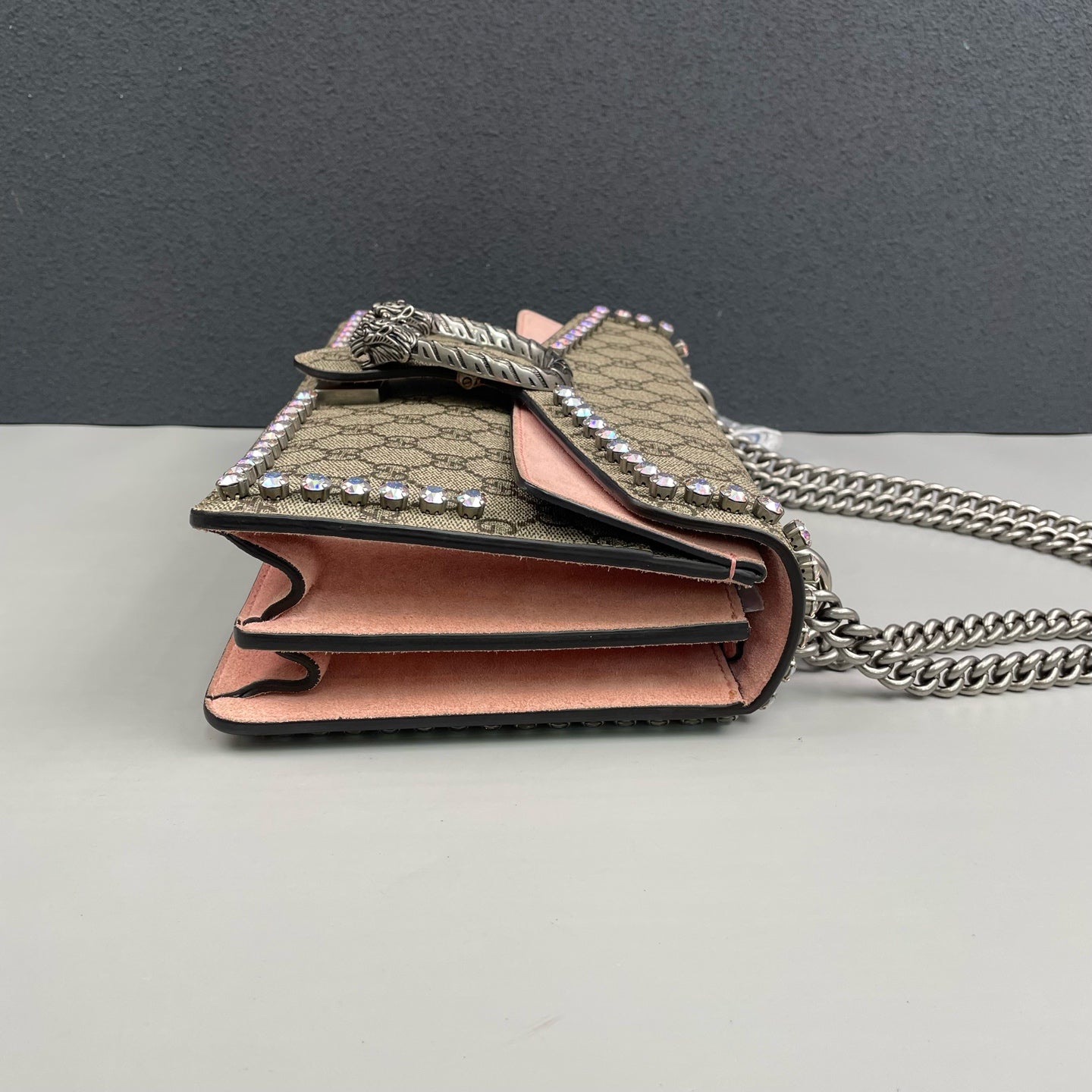 Gucci - Dionysus Medium Shoulder Bag with Crystals - GG Supreme canvas with pink suede and rhinestone embellishments - Beige, Pink, Multicolour - (Medium)