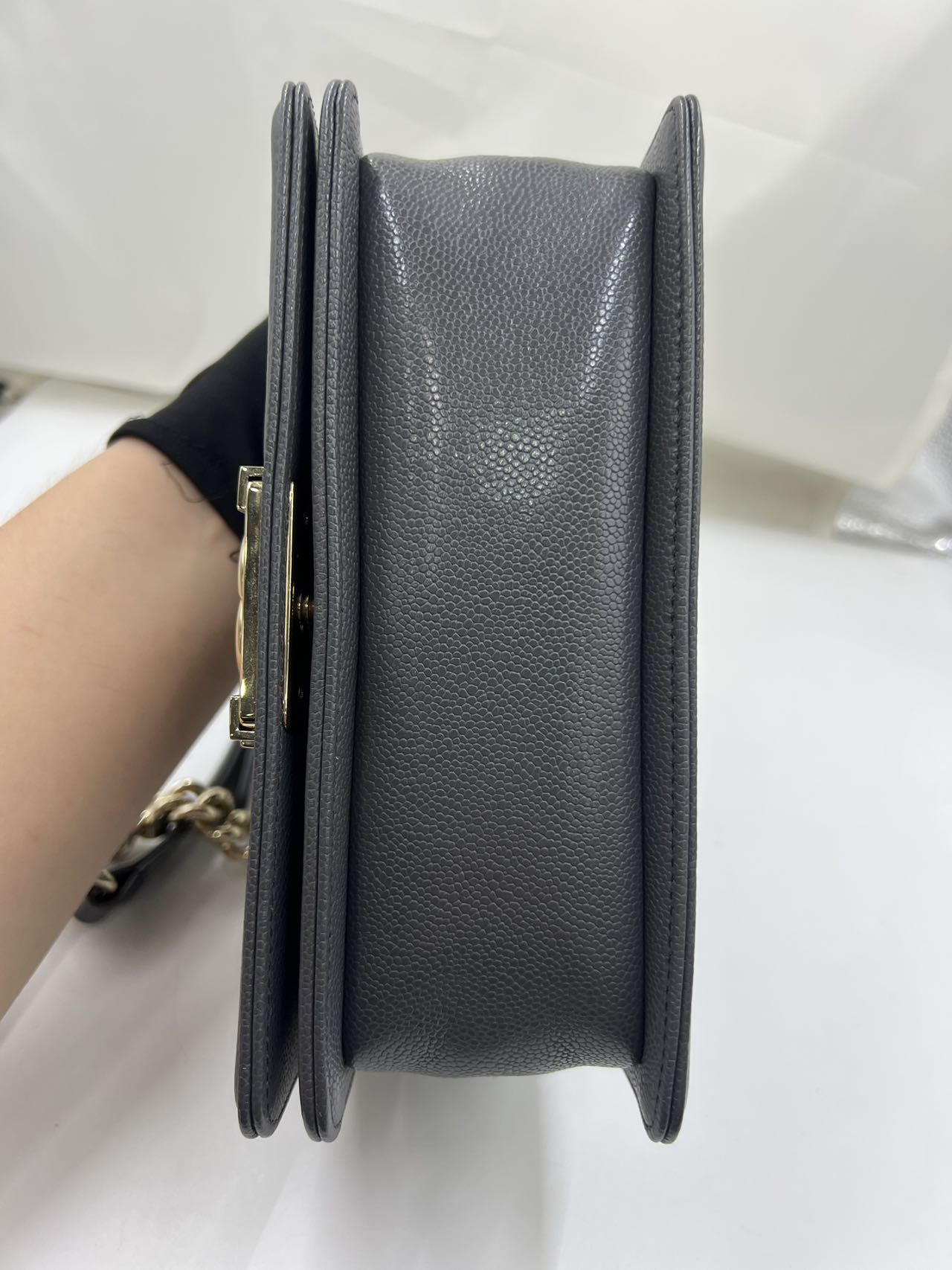 Chanel - Boy Bag - Caviar leather - Grey with Gold-Tone Hardware - (Small)