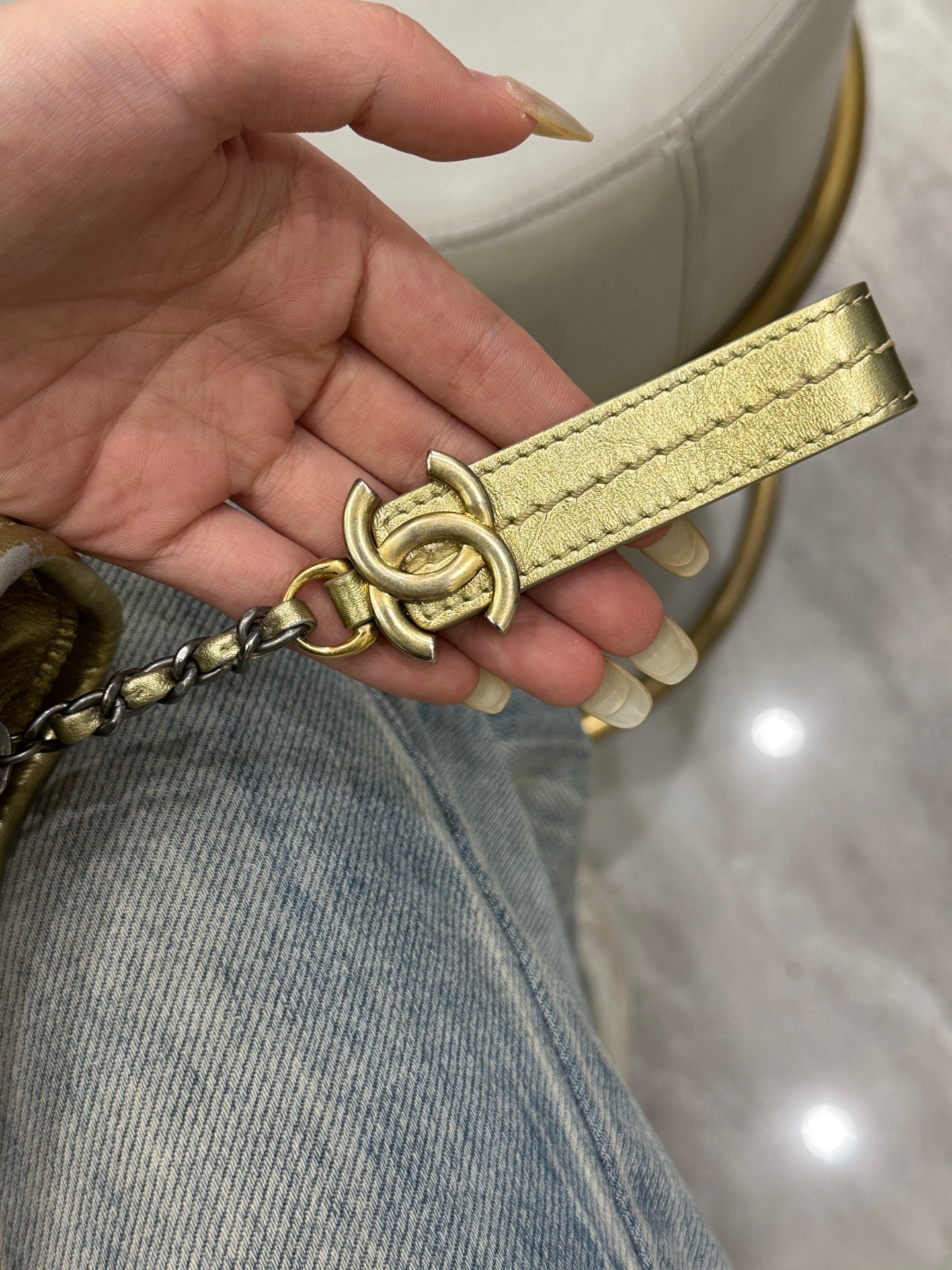 Chanel - Gabrielle Hobo Bag Small - Aged calfskin leather - Gold - (small)