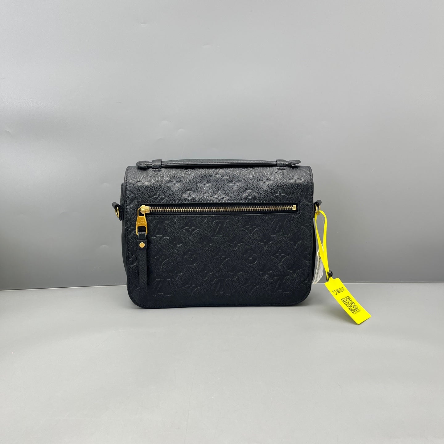 Louis Vuitton - Pochette Metis - Embossed Monogram Empreinte leather - Black - (medium)
