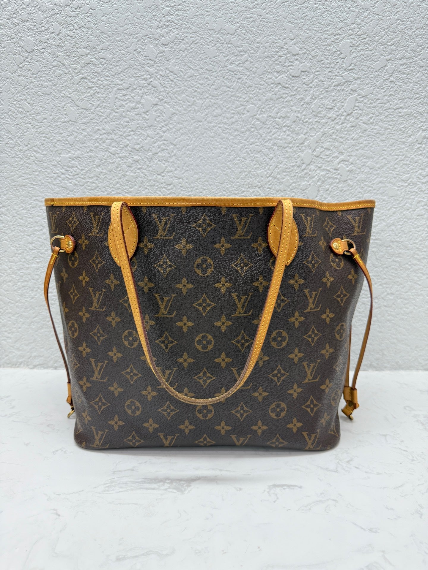 Louis Vuitton - Neverfull MM - Monogram canvas with natural cowhide leather trim - Brown - (Medium)