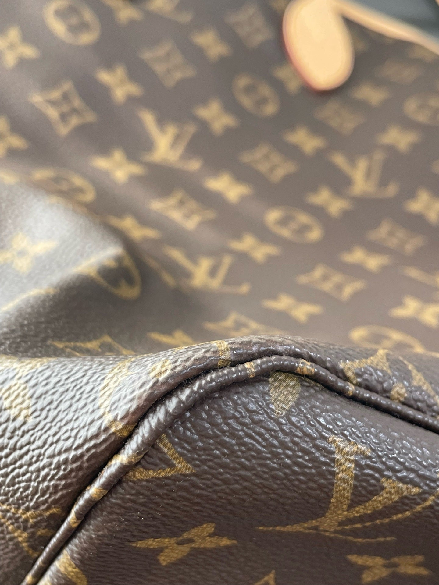 Louis Vuitton - Neverfull GM - Monogram coated canvas with natural cowhide leather trim - Brown - (Large)