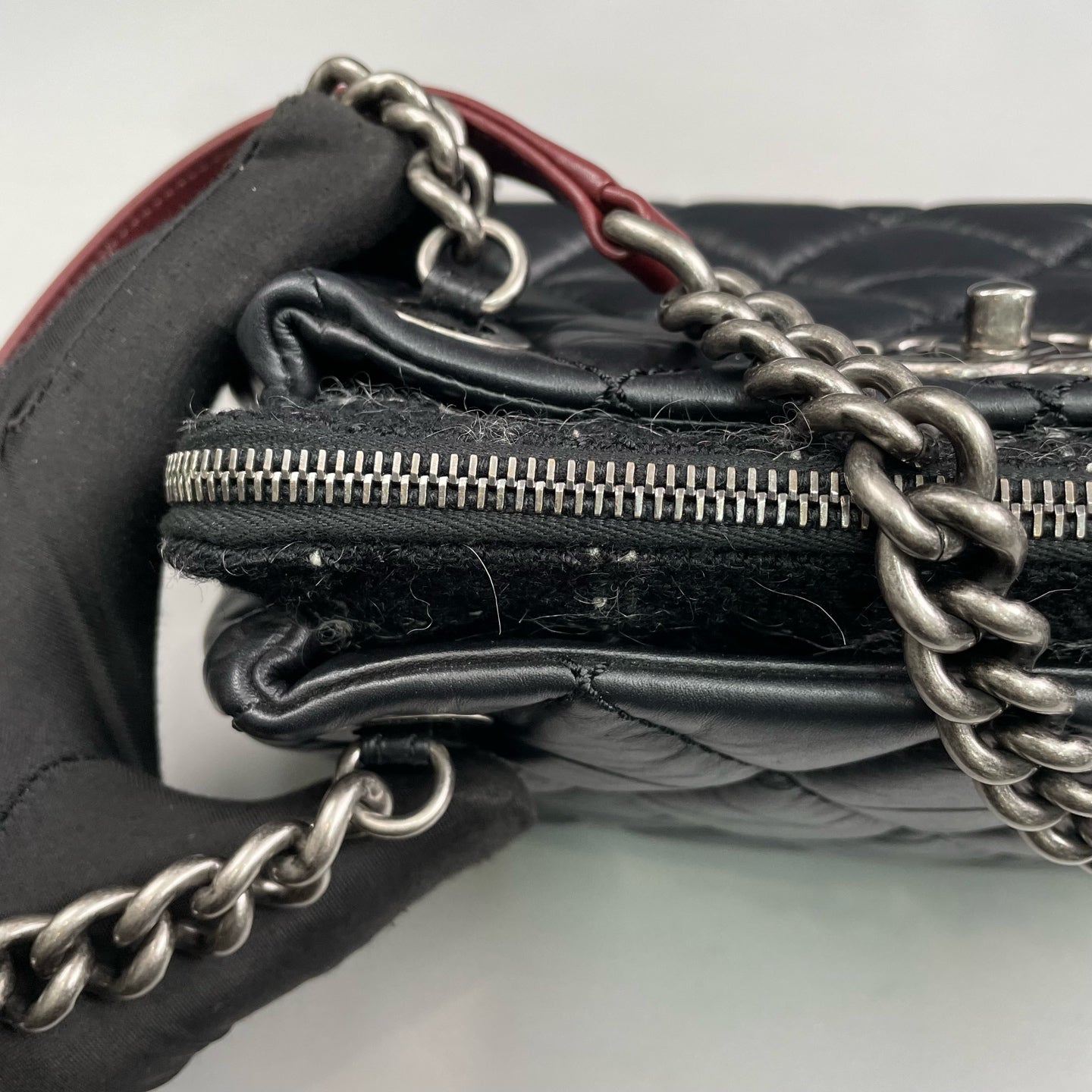 Chanel - Paris-Bombay Bowling Chain Bag - Quilted lambskin leather and tweed - Black with silver-tone hardware and burgundy accents - (Medium)