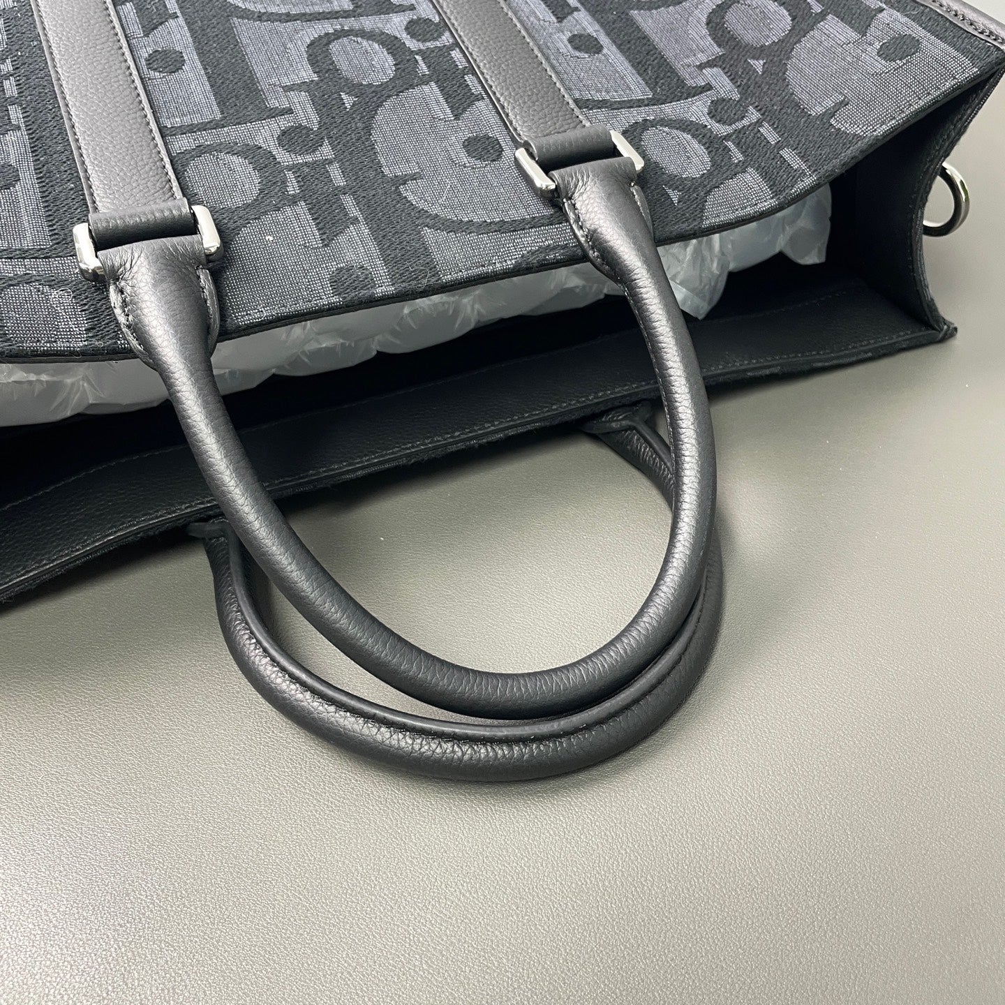 Dior - East-West Tote Bag - Dior Oblique jacquard canvas with leather trim - Black - (Large)