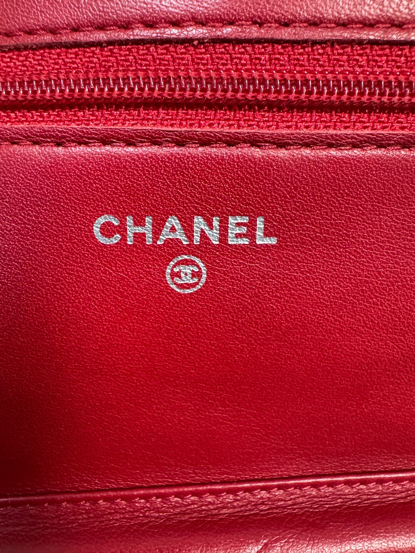 Chanel - Wallet on Chain (WOC) - Patent leather - Red - (mini)