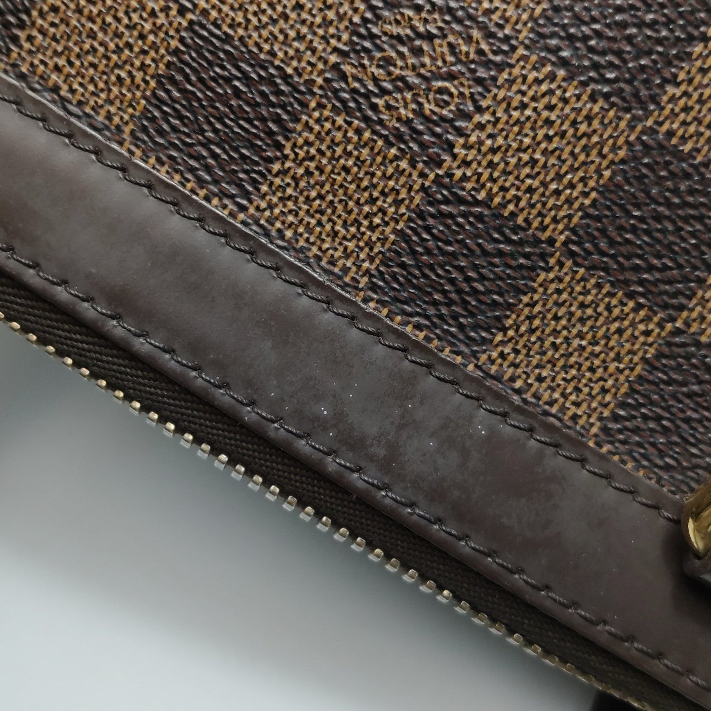 Louis Vuitton - Evora MM - Damier Ebene coated canvas with leather trim - Brown - (medium)