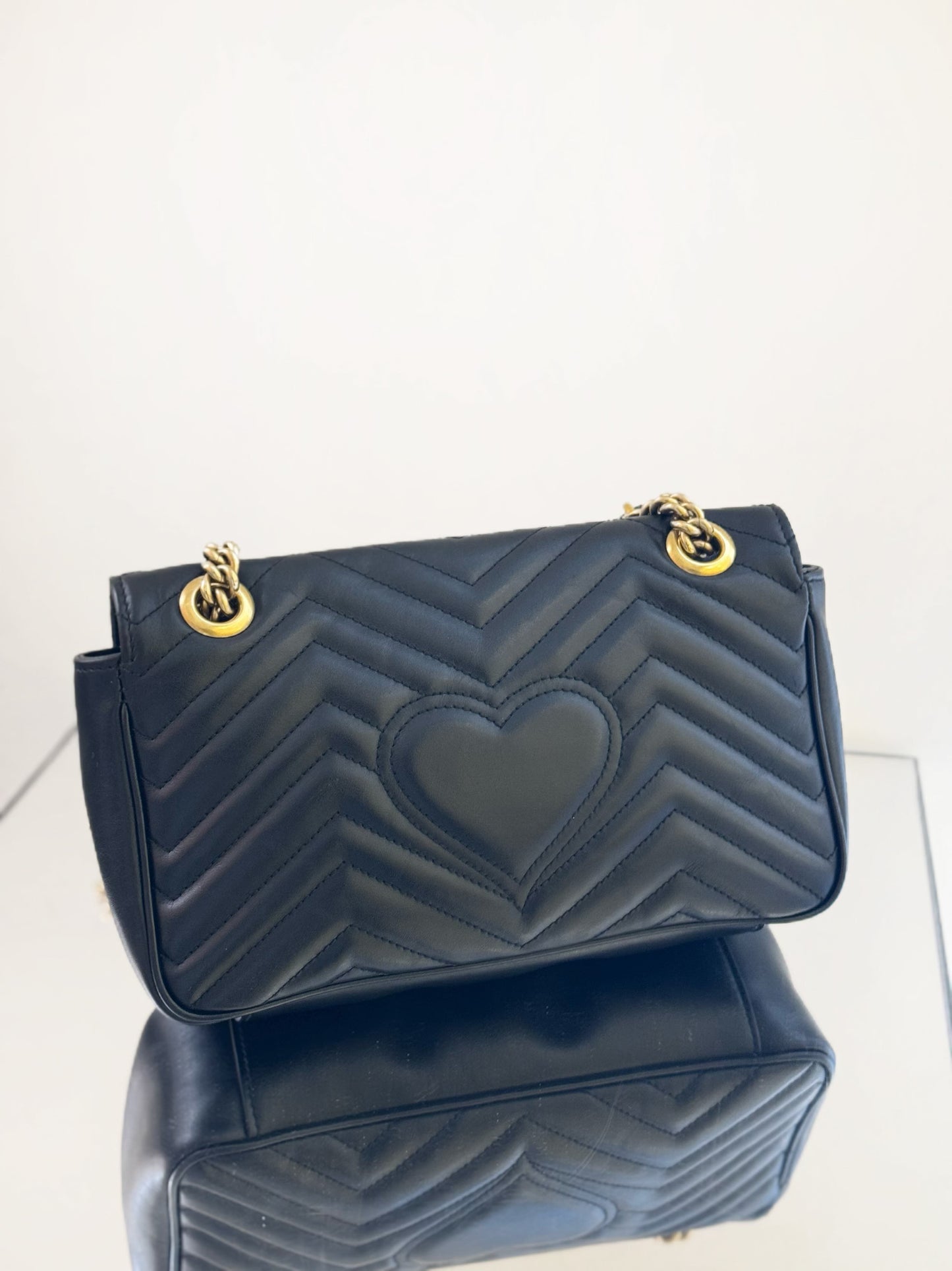 Gucci - GG Marmont Matelassé Shoulder Bag 26 - Leather - Black - (Medium)