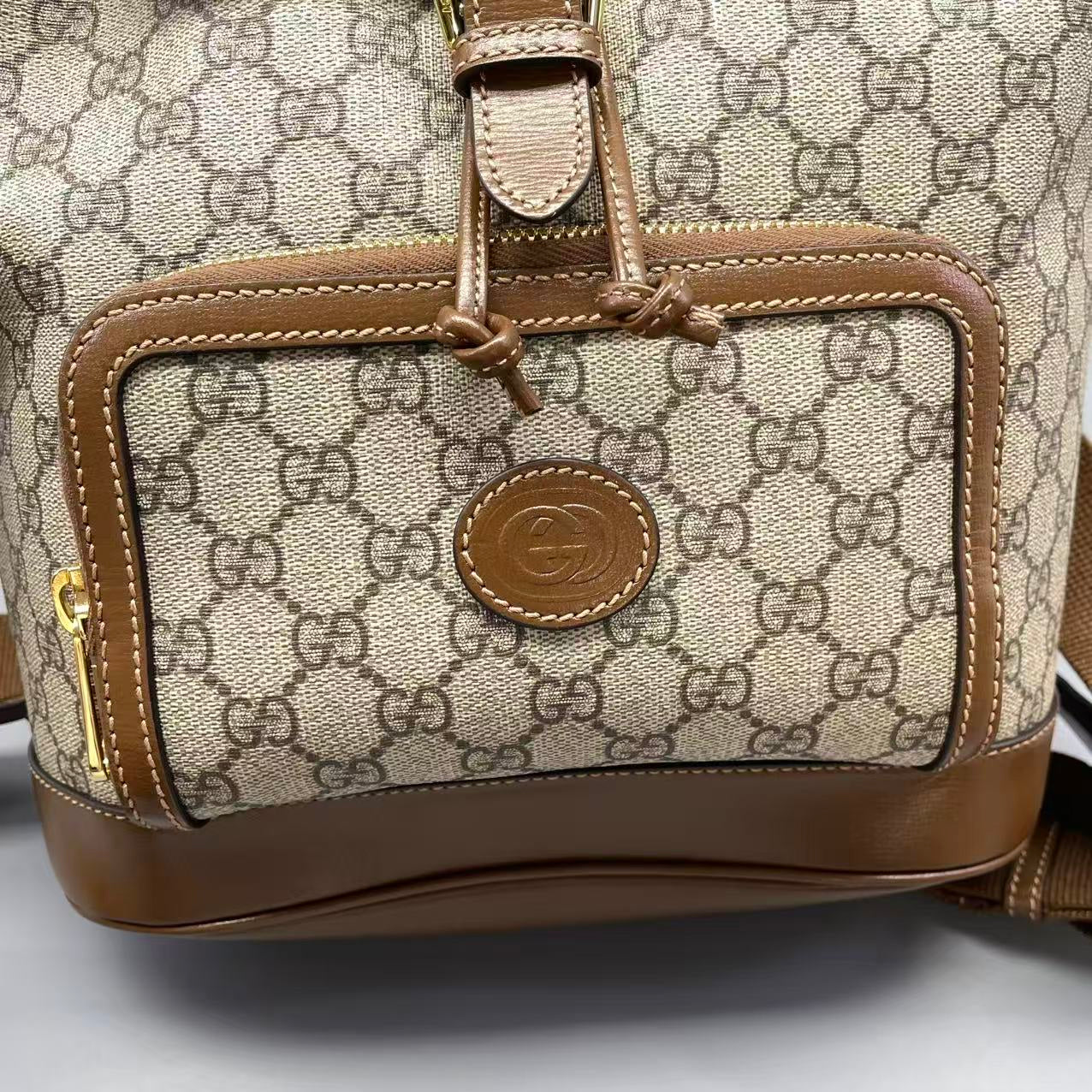 Gucci - GG Supreme Retro Flap Drawstring Backpack - GG Supreme coated canvas with leather trim - Beige and Brown - (medium)