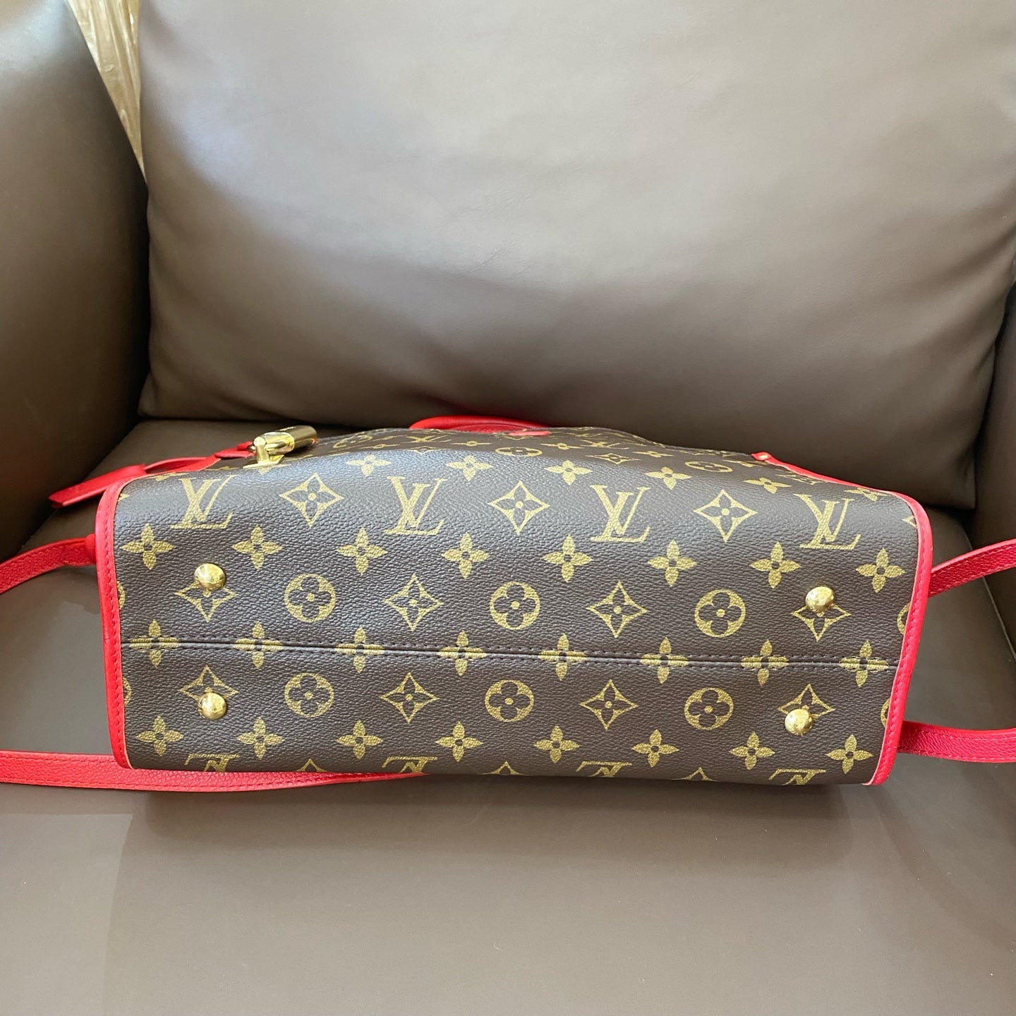 Louis Vuitton - Monogram Canvas Red Trim Top Handle Bag - Monogram coated canvas and leather - Brown and Red - (Medium)