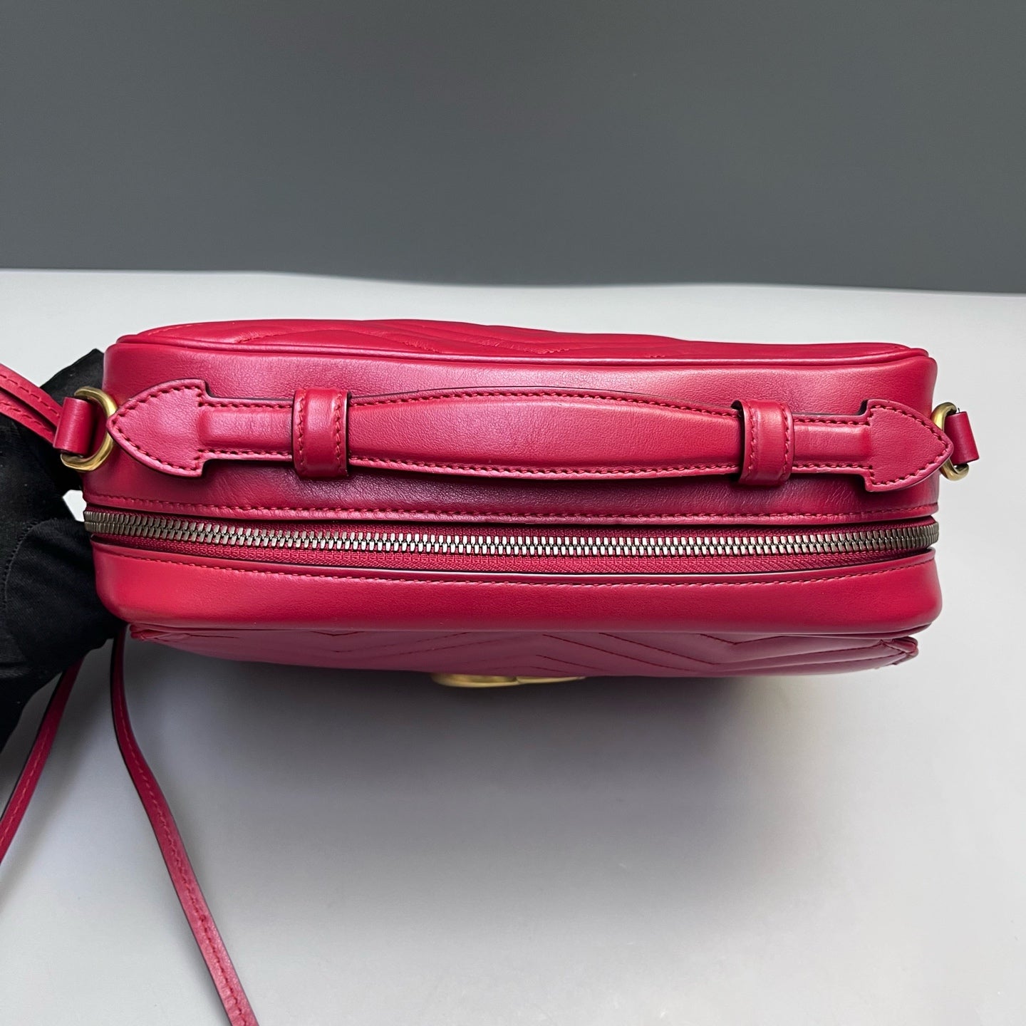 Gucci - GG Marmont Messenger Bag - Leather - Red - (Medium)