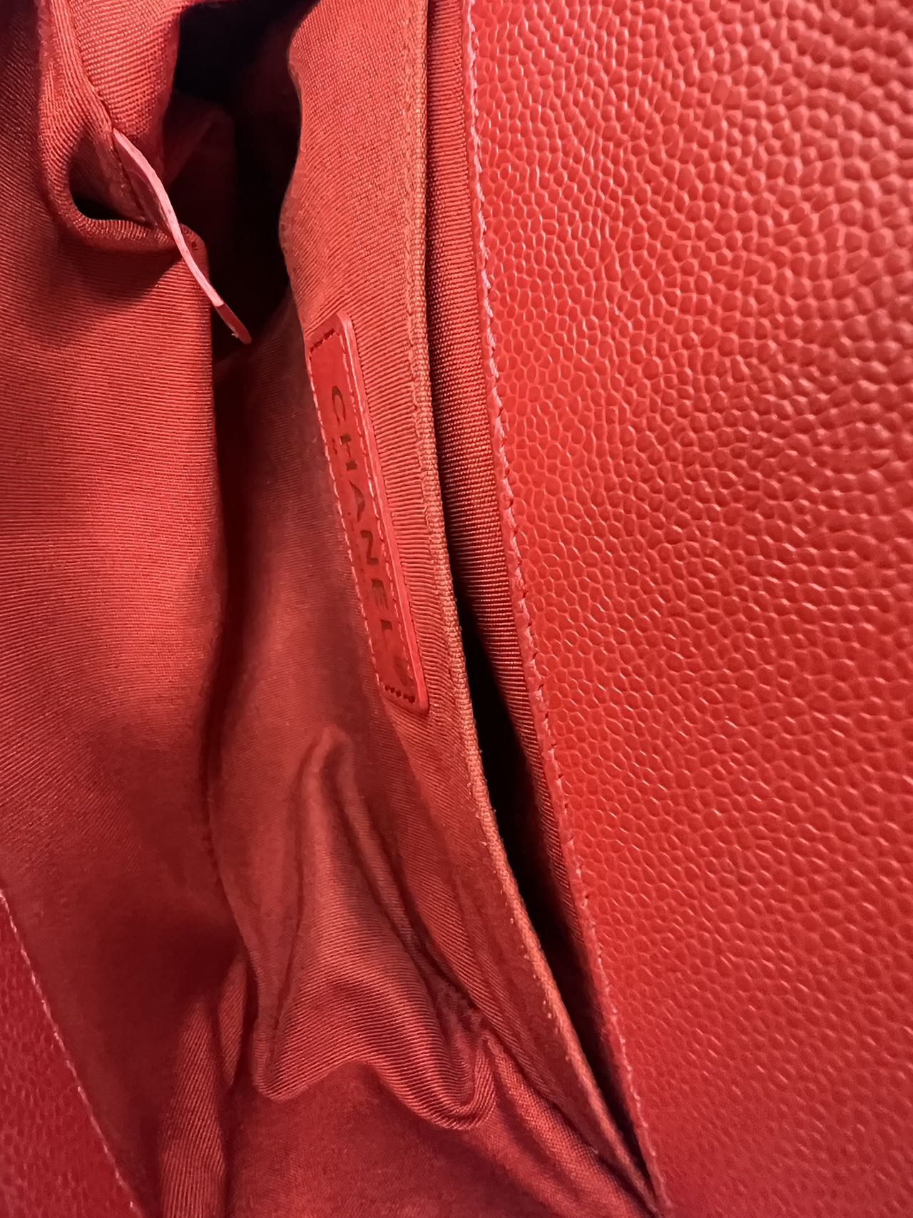Chanel - Boy Bag - Grained calfskin leather - Red - (medium)