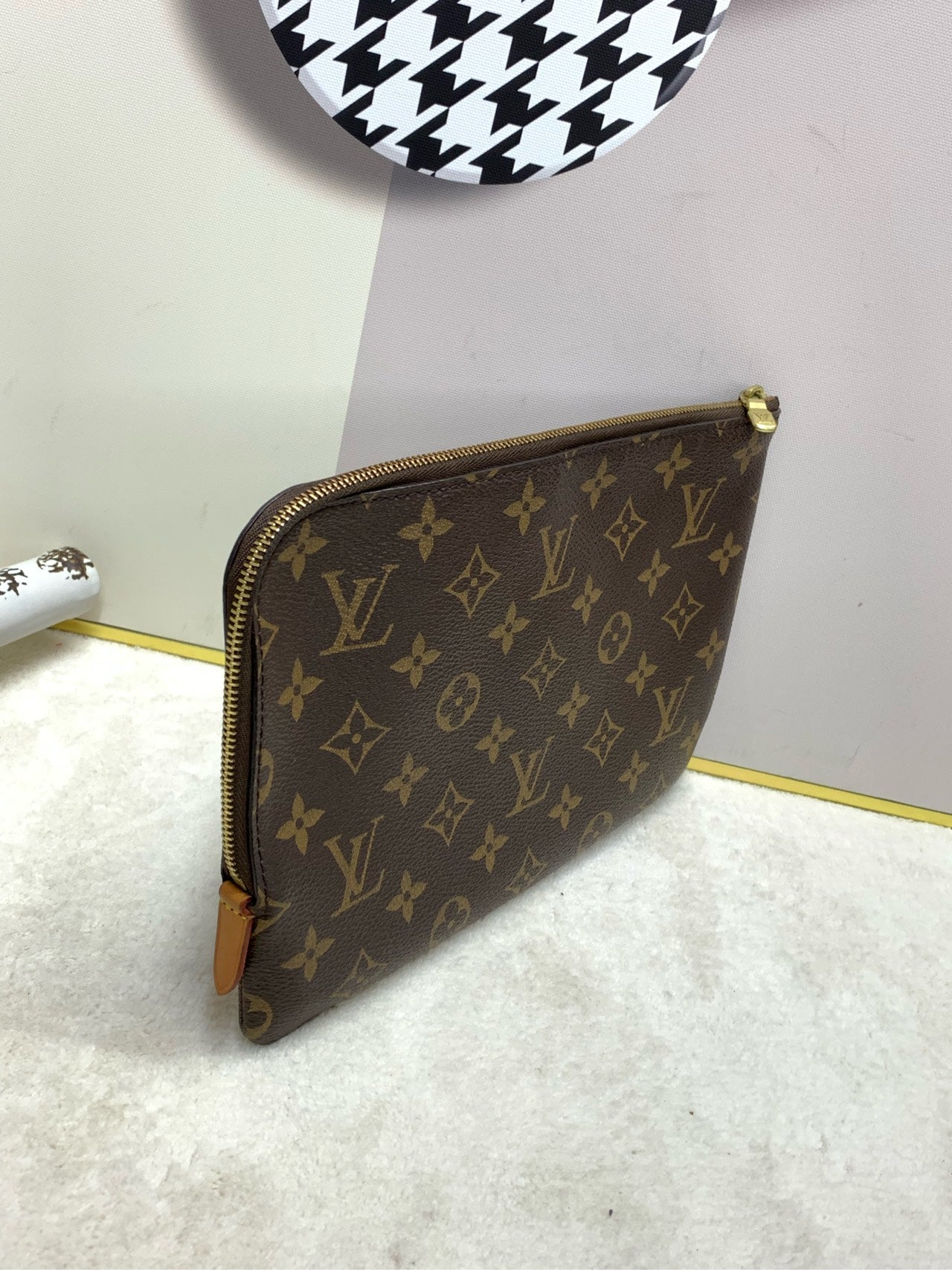 Louis Vuitton - Pochette Accessoires - Monogram coated canvas with natural cowhide leather trim - Brown - (small)