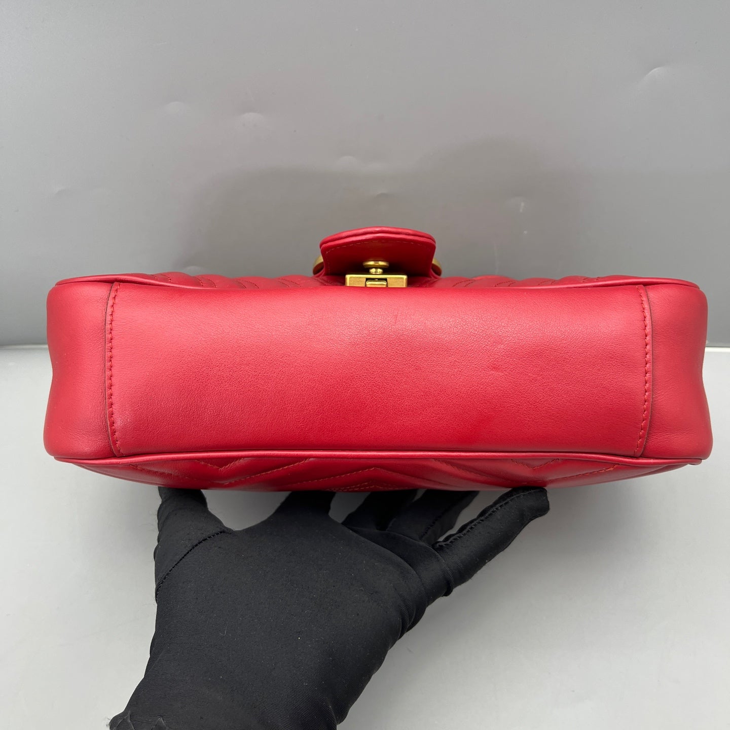 Gucci - GG Marmont Small Matelassé Shoulder Bag - Leather - Red - (Small)
