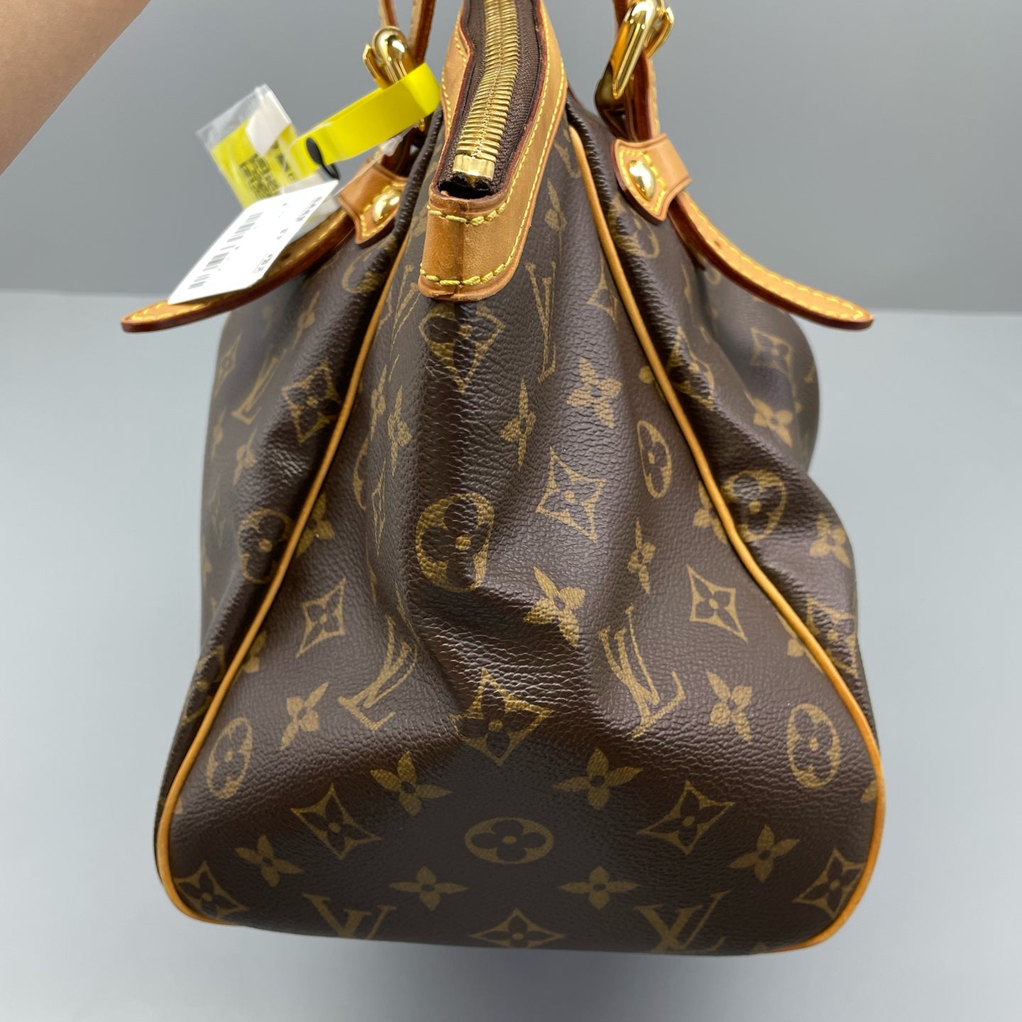 Louis Vuitton - Tivoli GM - Monogram coated canvas with natural cowhide leather trim - Brown - (Medium)