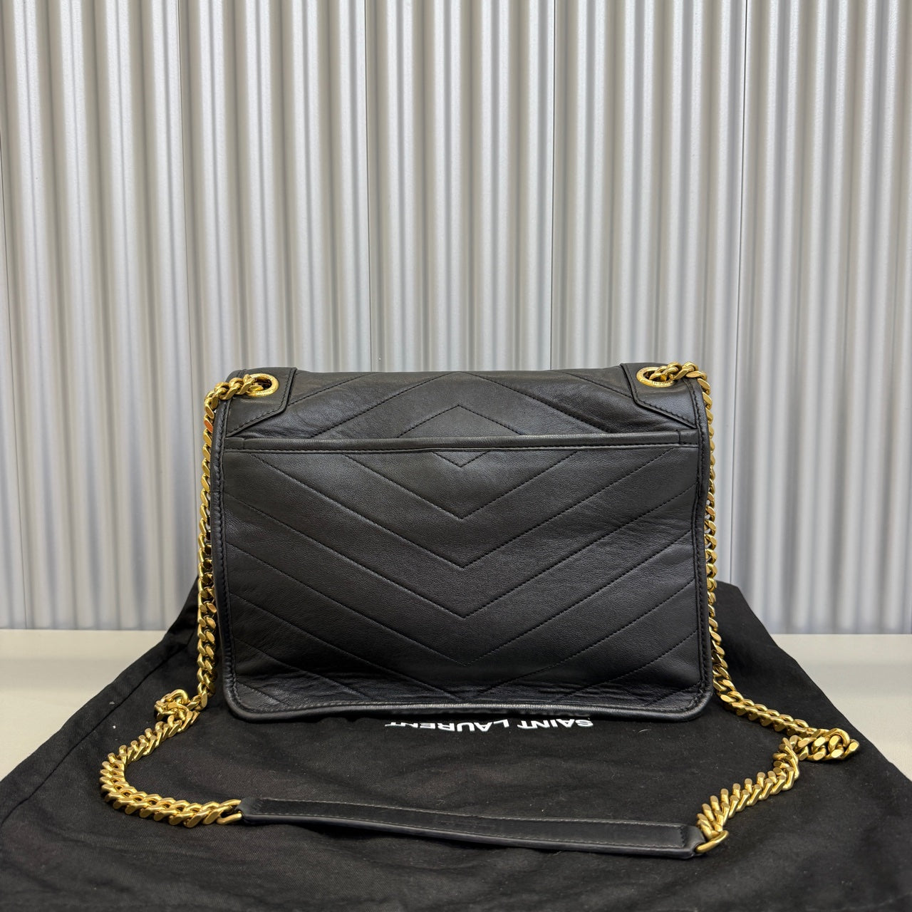 Saint Laurent - Niki Medium - Matte cowhide leather - Black - (medium)