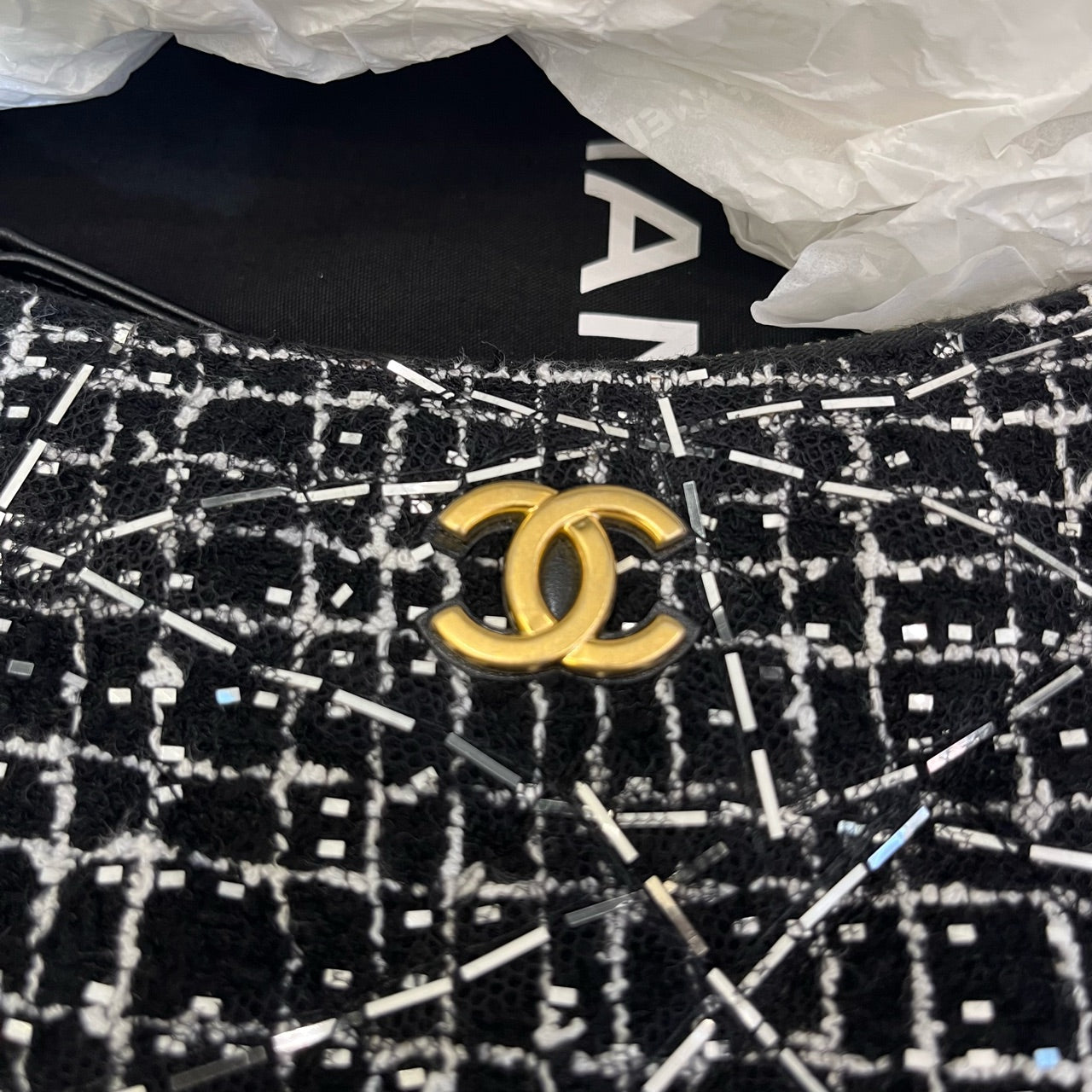 Chanel - Hobo - Tweed with leather trim - Black - (small)