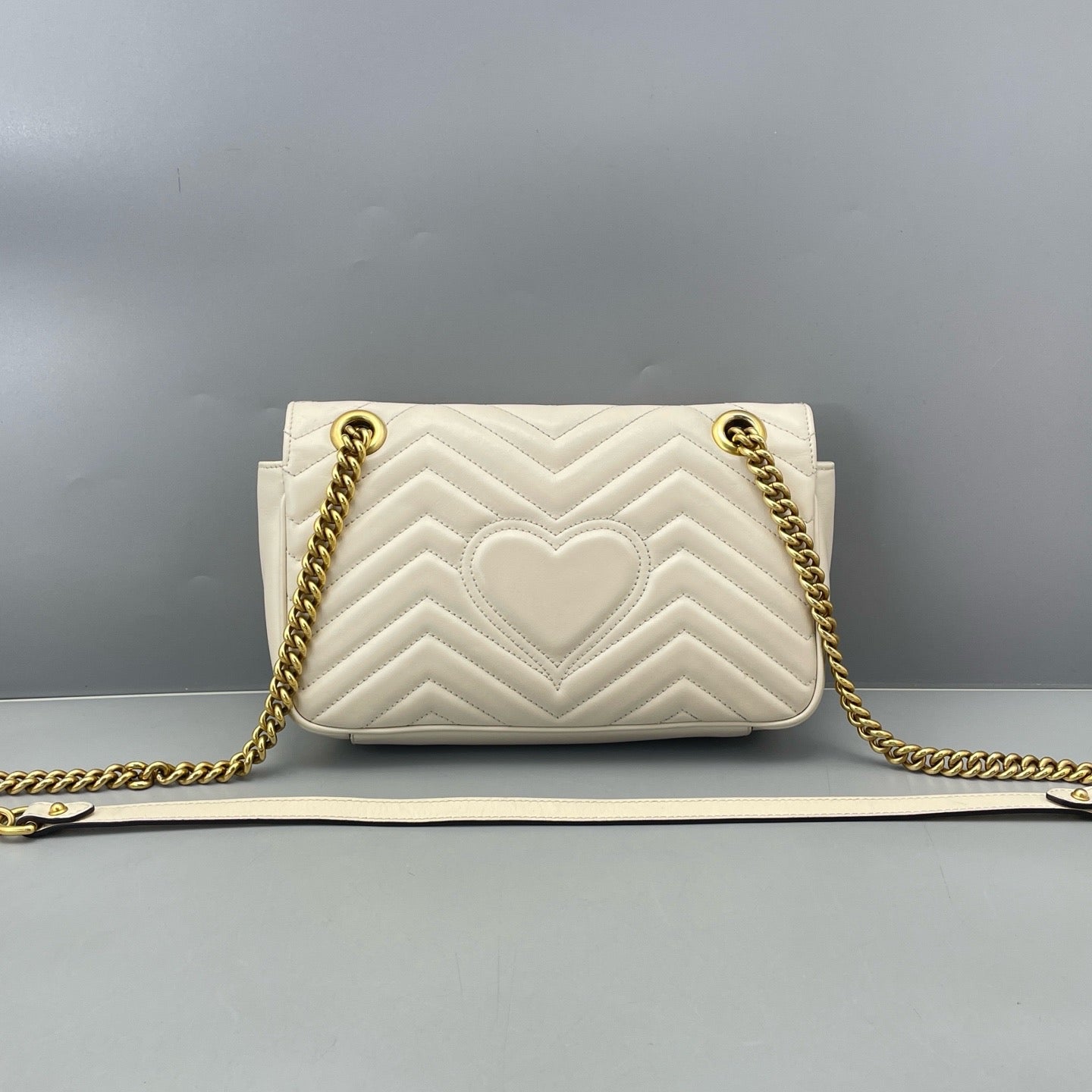 Gucci - Marmont - Matelassé leather - White - (Medium)
