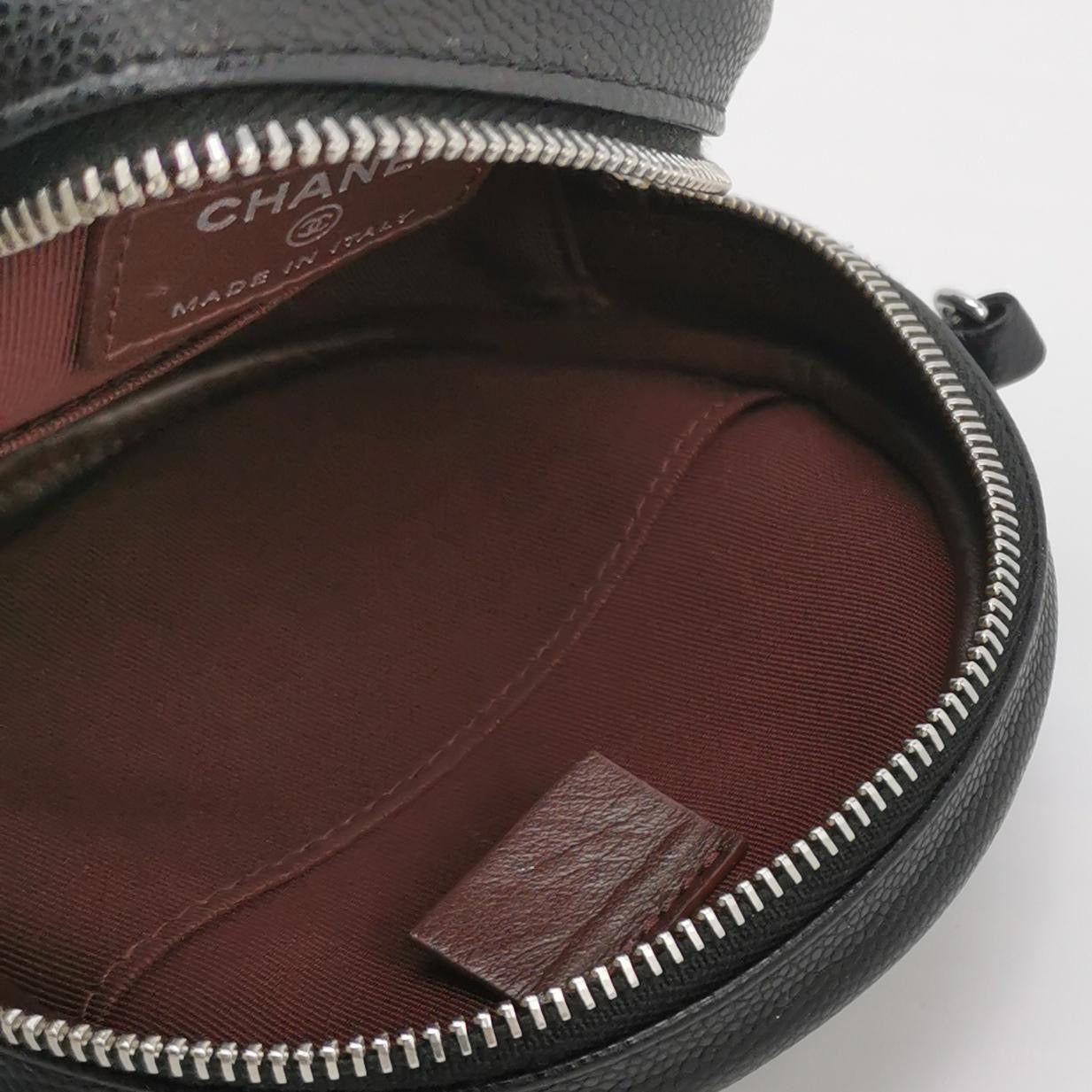 Chanel - 19 Round Mini Bag - Grained calfskin leather - Black - (mini)