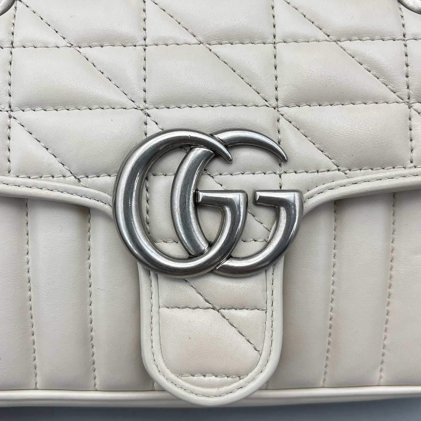 Gucci - GG Marmont Matelassé Small Shoulder Bag - Leather - White - (mini)