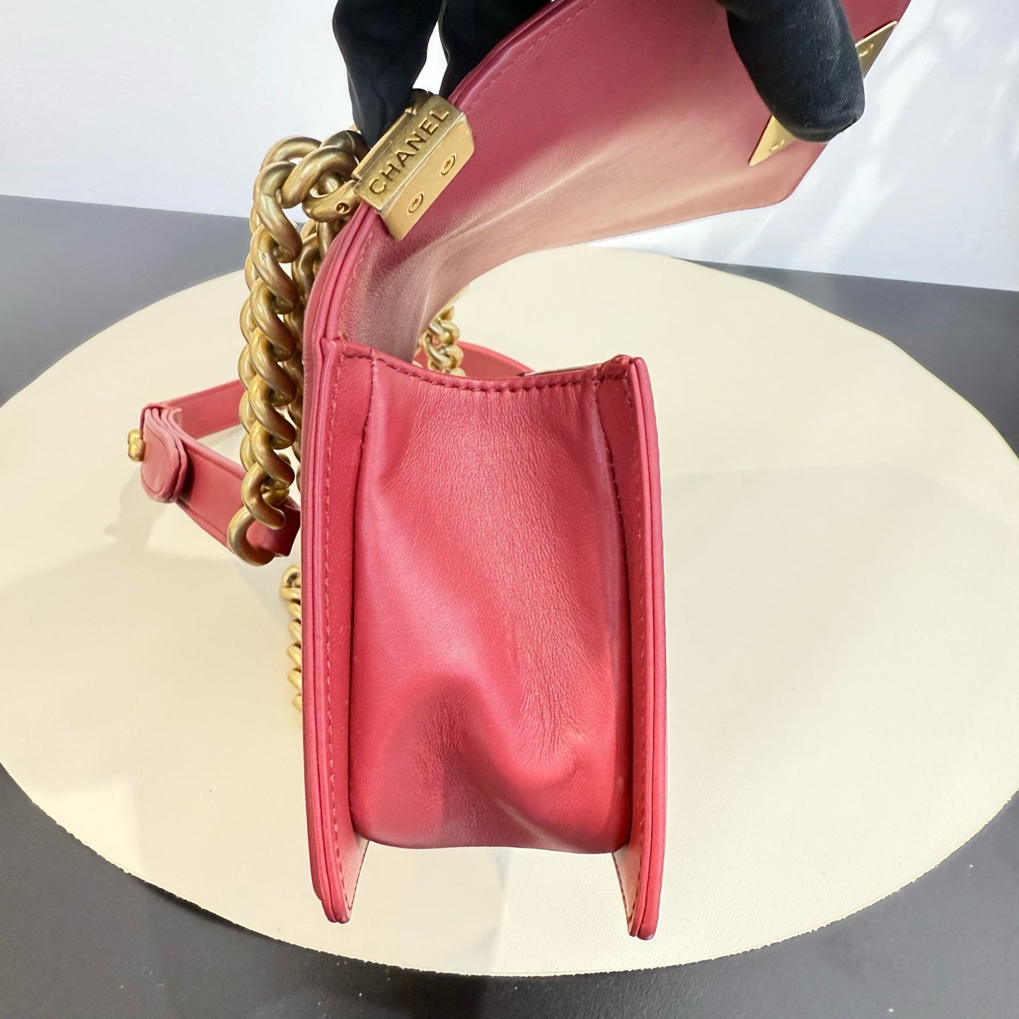 Chanel - Boy Chanel Small - Calfskin leather - Tomato Red with Gold-Tone Hardware - (Small)