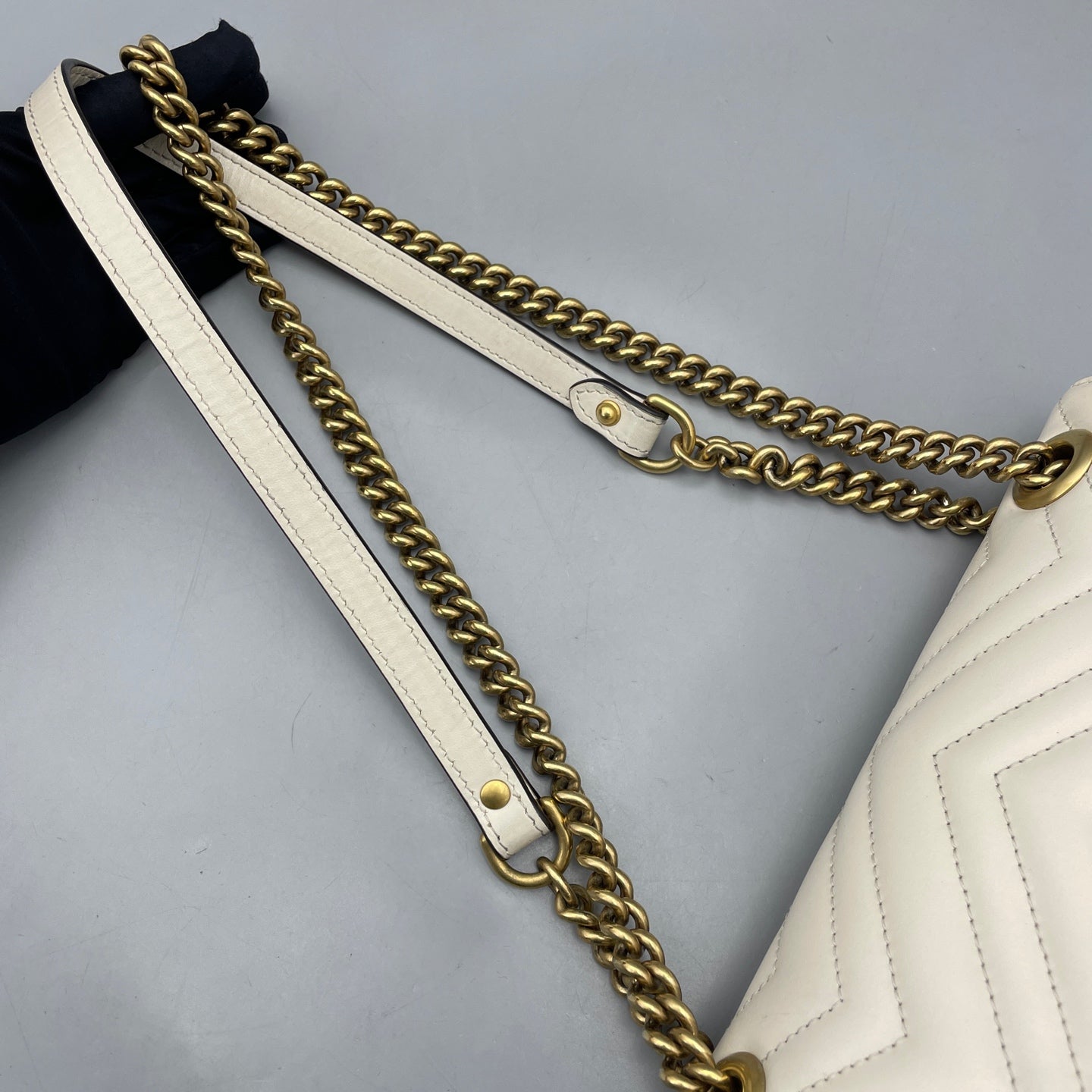 Gucci - GG Marmont Matelassé Shoulder Bag - Leather - White - (small)
